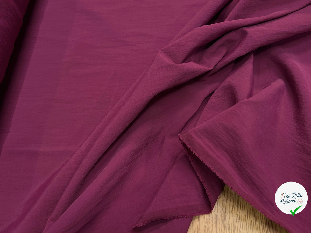 Tissu popeline imperméable violine - tombé du tissu