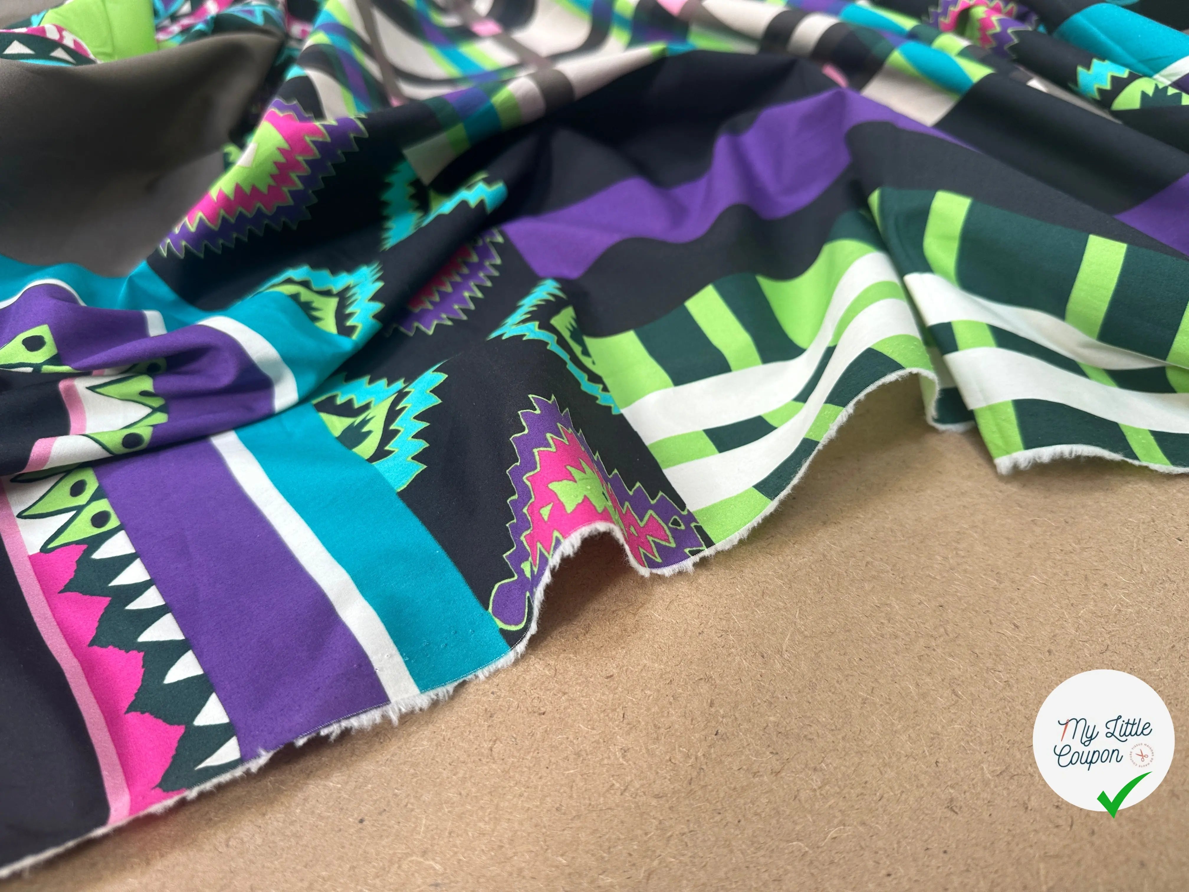 POPELINE IMPRIMÉE À GROS MOTIFS PERU ET TARTAN TENDANCE BEIGE - My Little Coupon