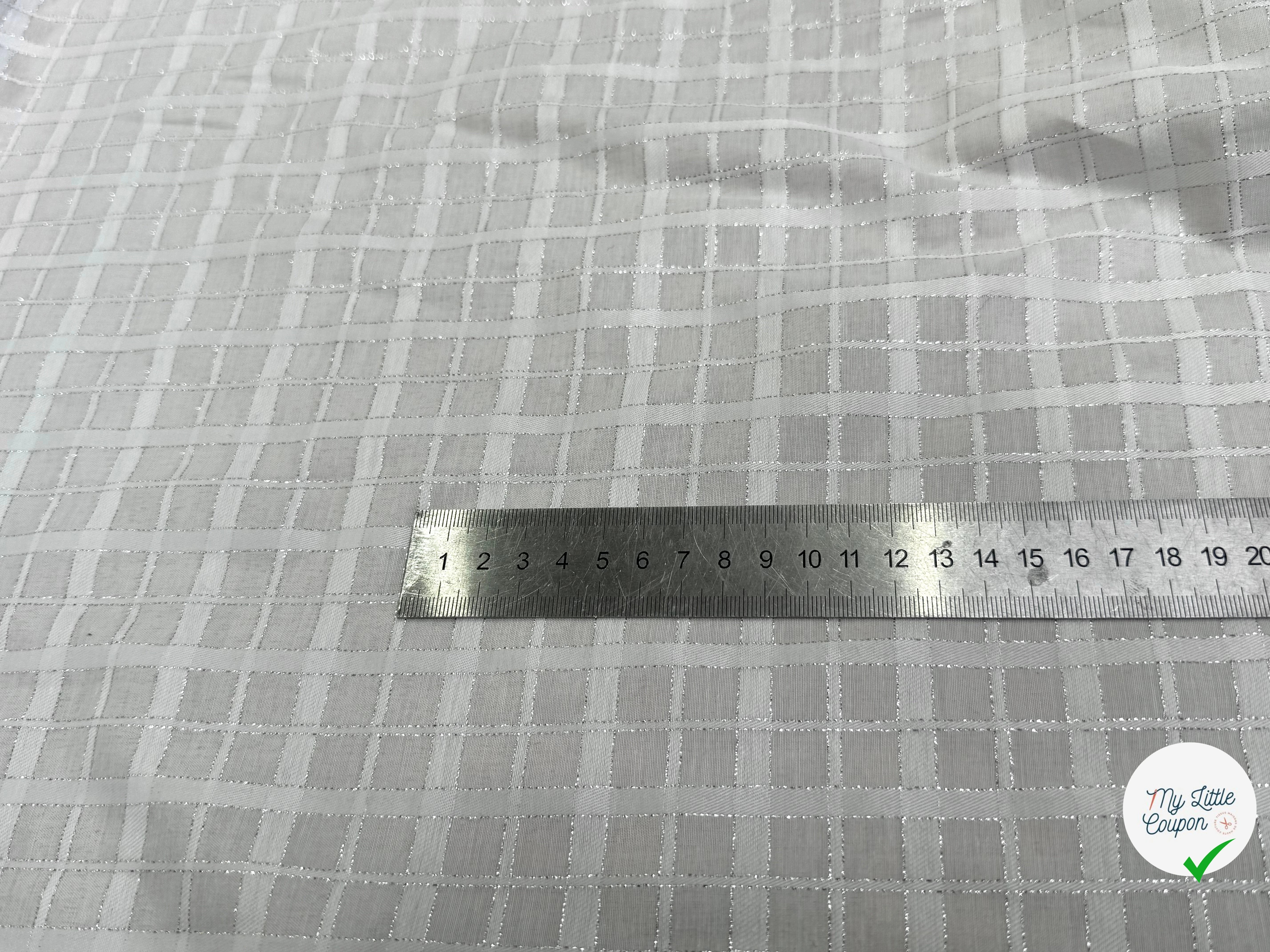 POPELINE POLYCOTON LUREX CARREAUX BLANC - My Little Coupon