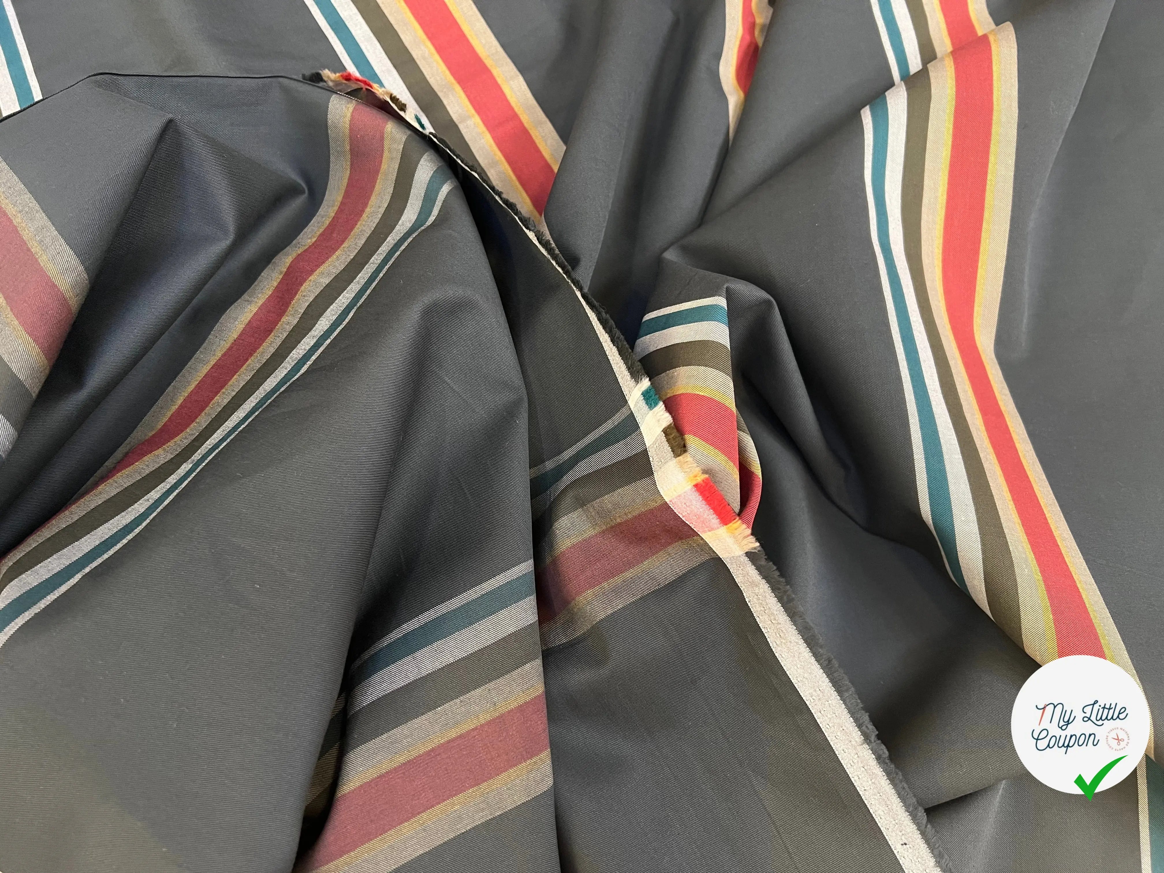 POPELINES DE COTON VERTE FINEMENT SERGÉE RAYURES HORIZONTALES - My Little Coupon