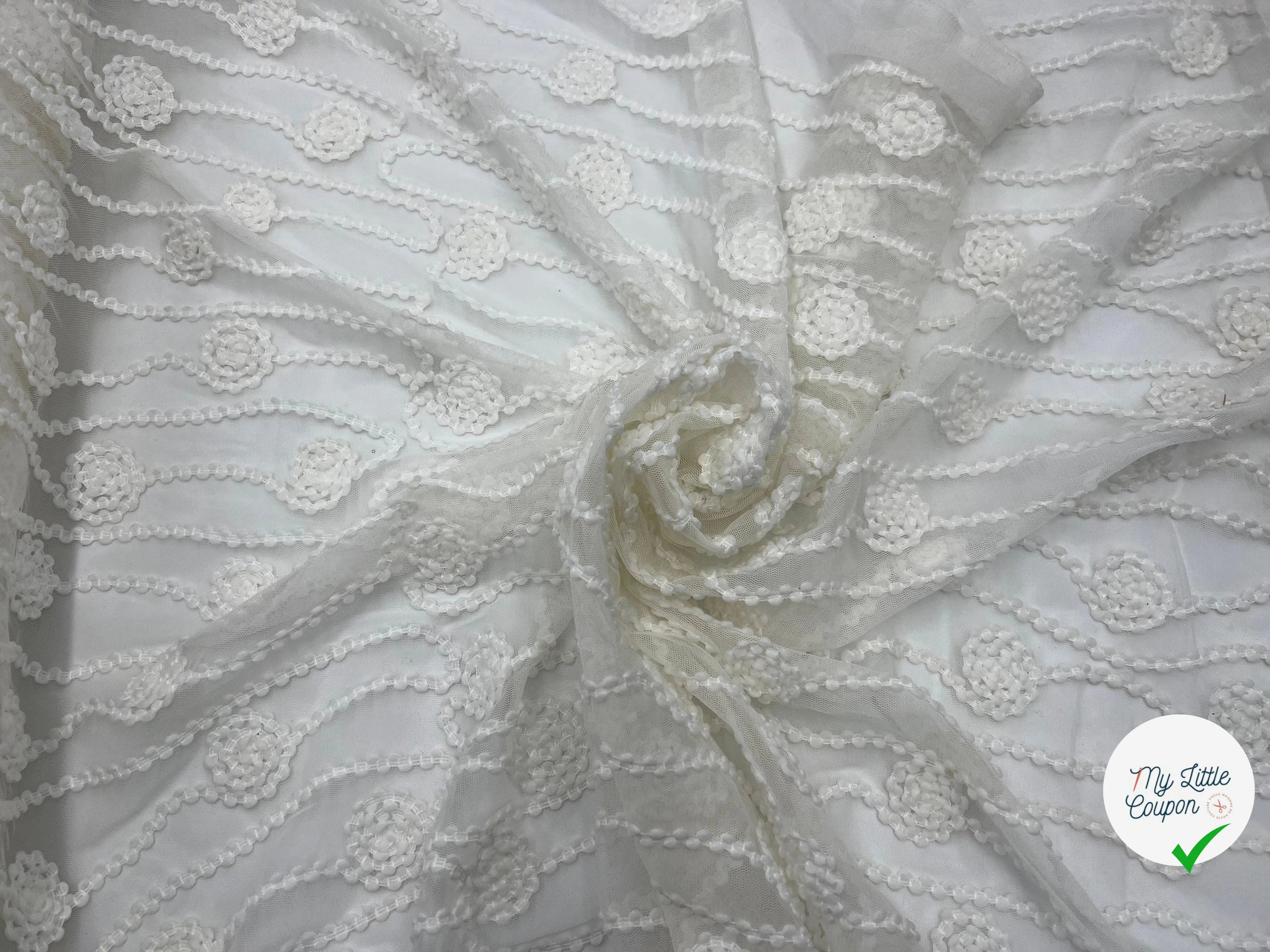 RÉSILLE BRODÉE ANNÉES FOLIES PERLÉE BLANC - coupon de tissu de 3 mètres - My Little Coupon - tissu - coudre