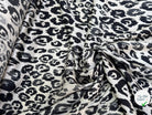 SATIN 100% VISCOSE SUPER FLUIDE ET DOUCE FOND ÉCRU LÉOPARD NOIR - My Little Coupon