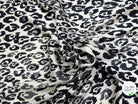 SATIN 100% VISCOSE SUPER FLUIDE ET DOUCE FOND ÉCRU LÉOPARD NOIR - My Little Coupon