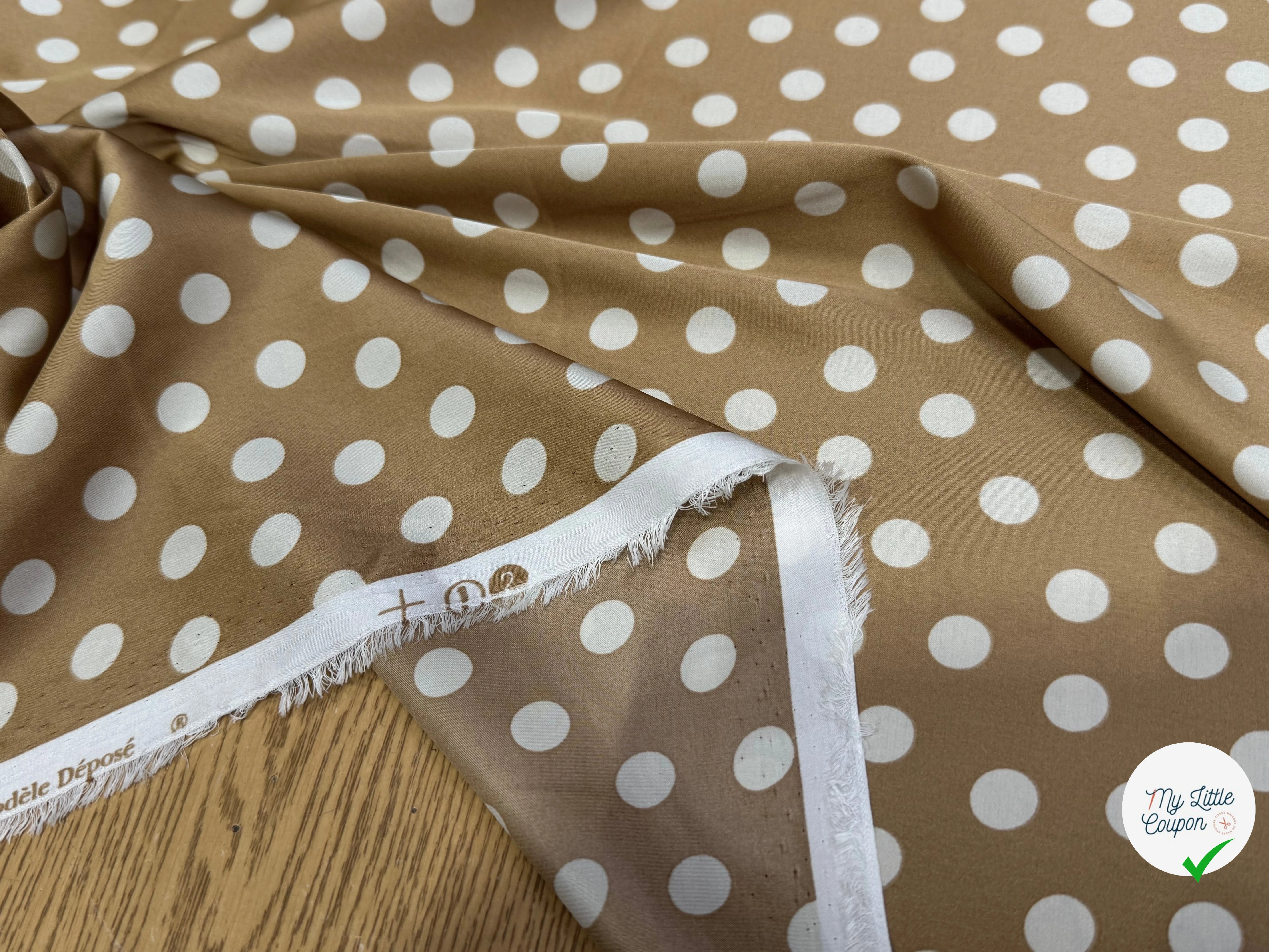 SATIN CAFÉ AU LAIT POIS BLANC - My Little Coupon