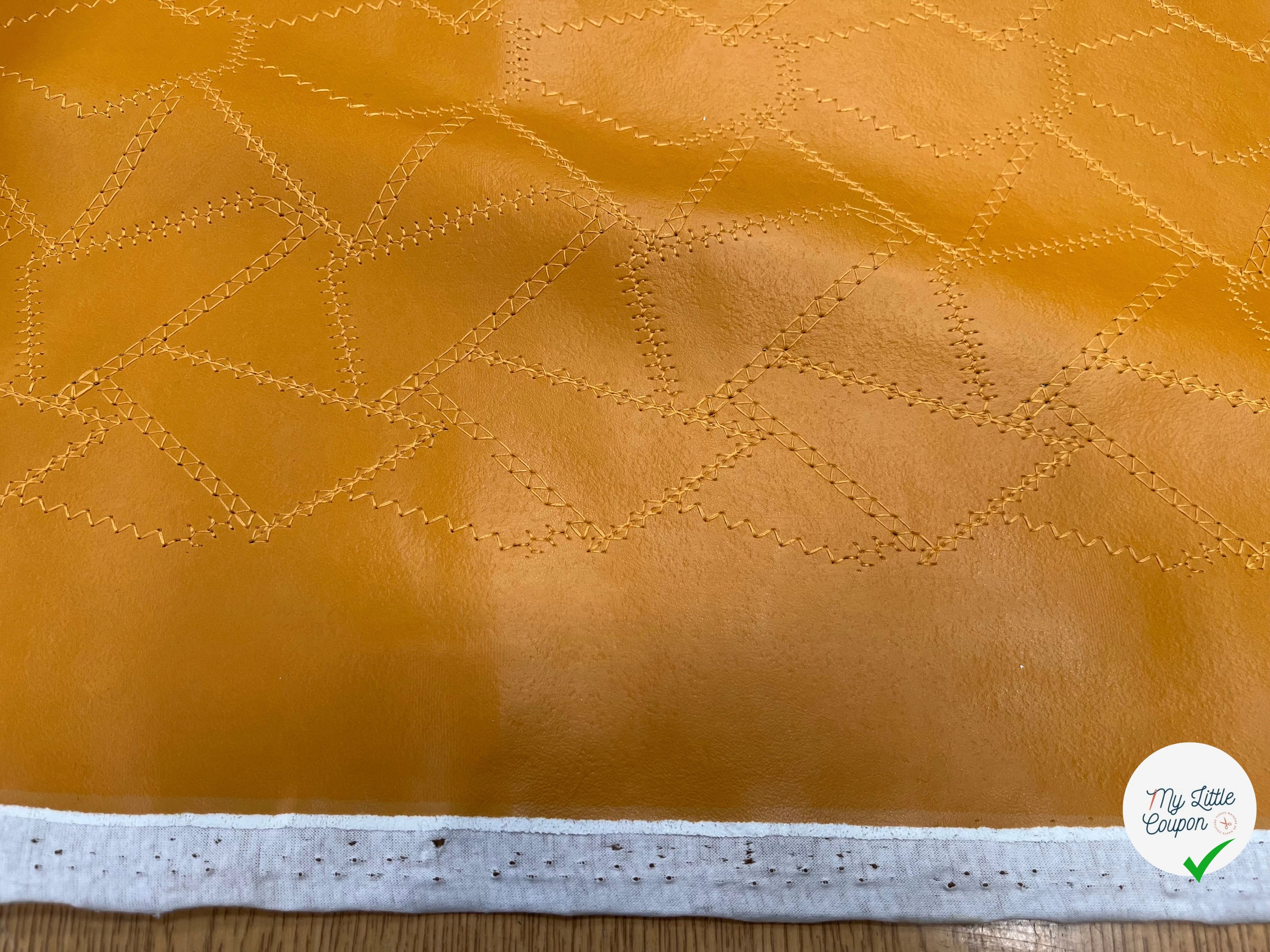 SATIN CUIR JAUNE MOUTARDE MOTIF GÉOMETRIQUE AVEC FIL - My Little Coupon