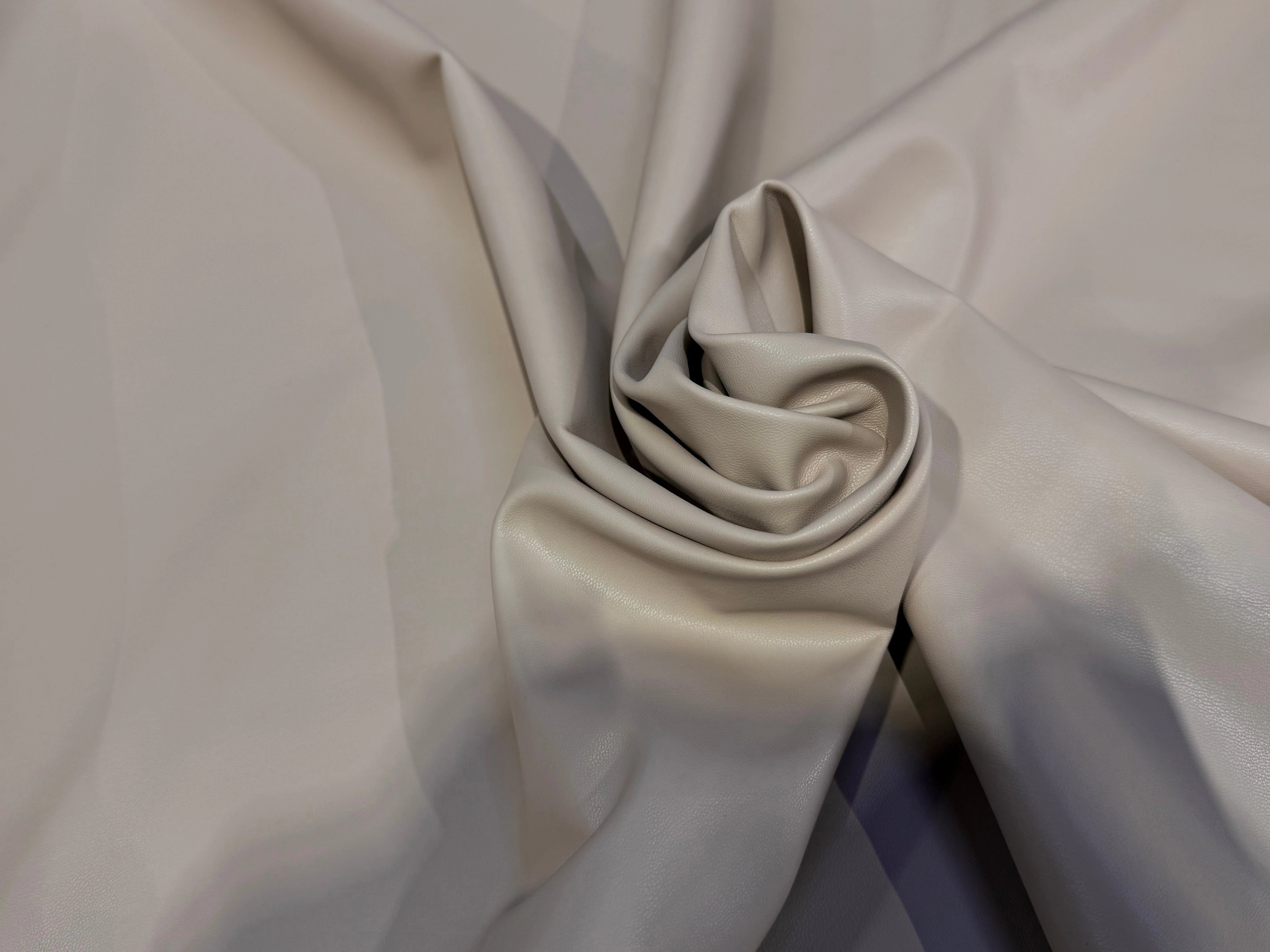 SATIN CUIR STRETCH CAFÉ AU LAIT QUALITÉ COUTURE - My Little Coupon