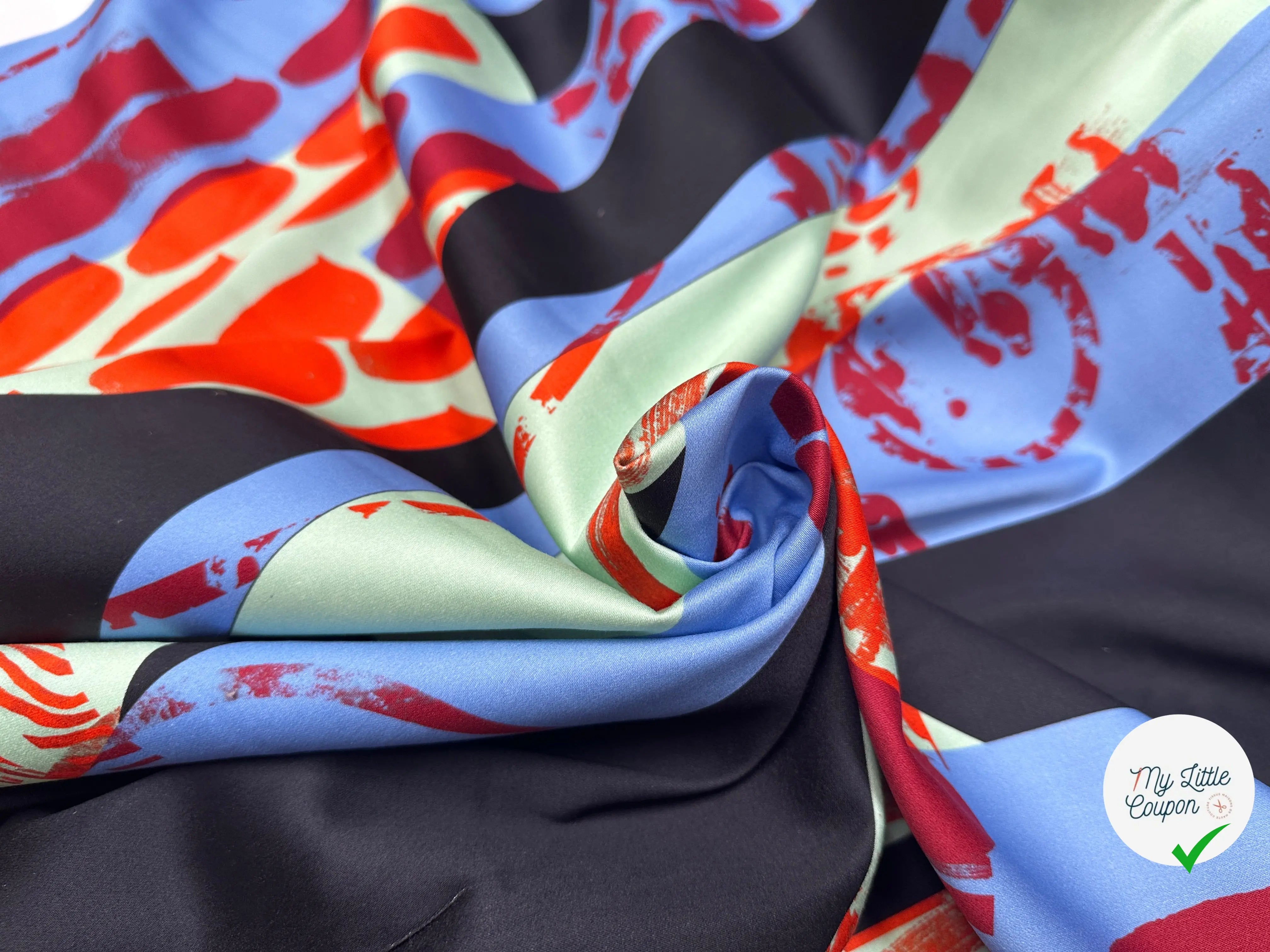 SATIN DE COTON ABSTRCT FUSION MARINE - My Little Coupon