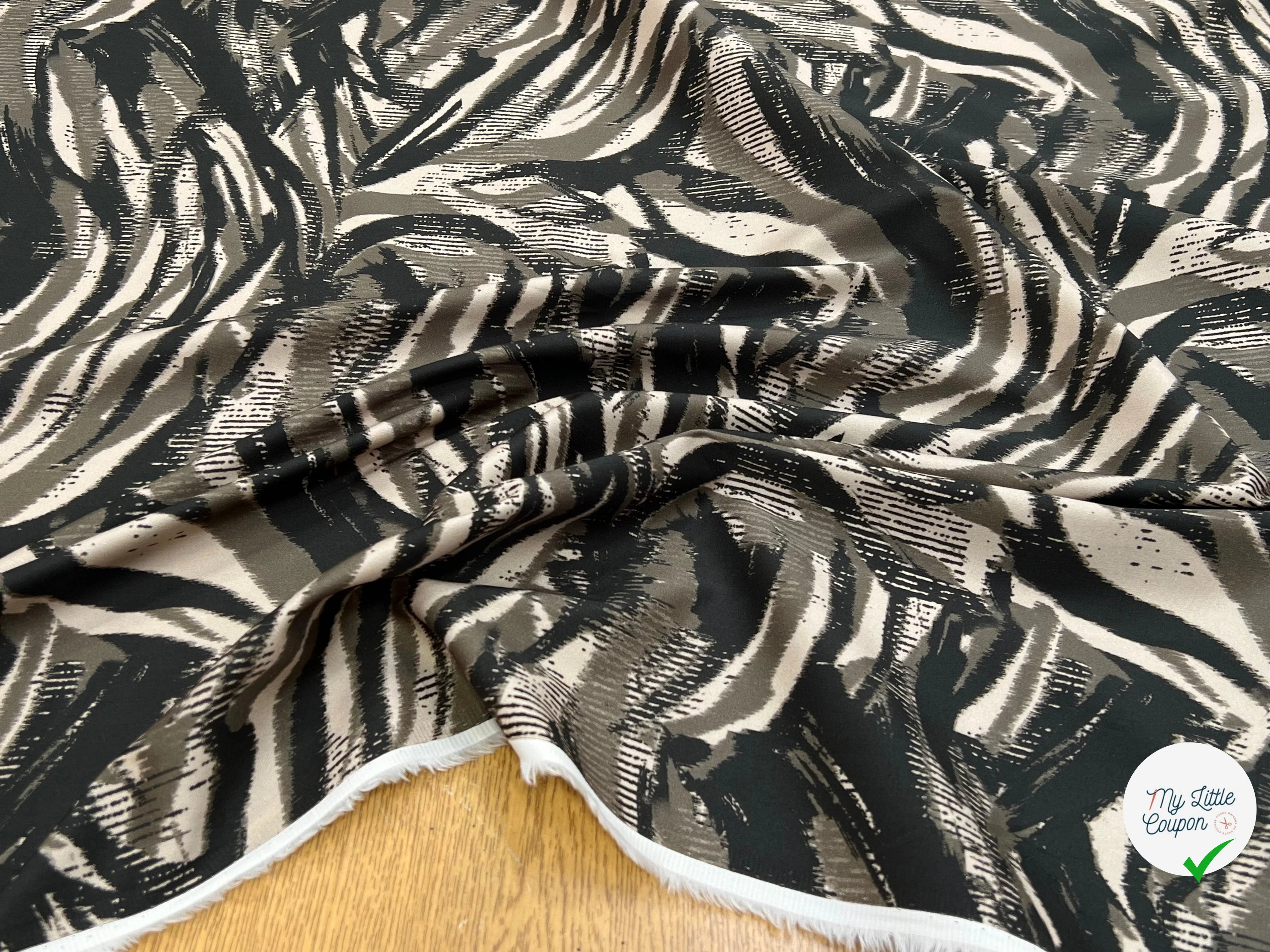 SATIN DE COTON BELLE TENUE IMPRIMÉ SAVANE 96% COTON - My Little Coupon