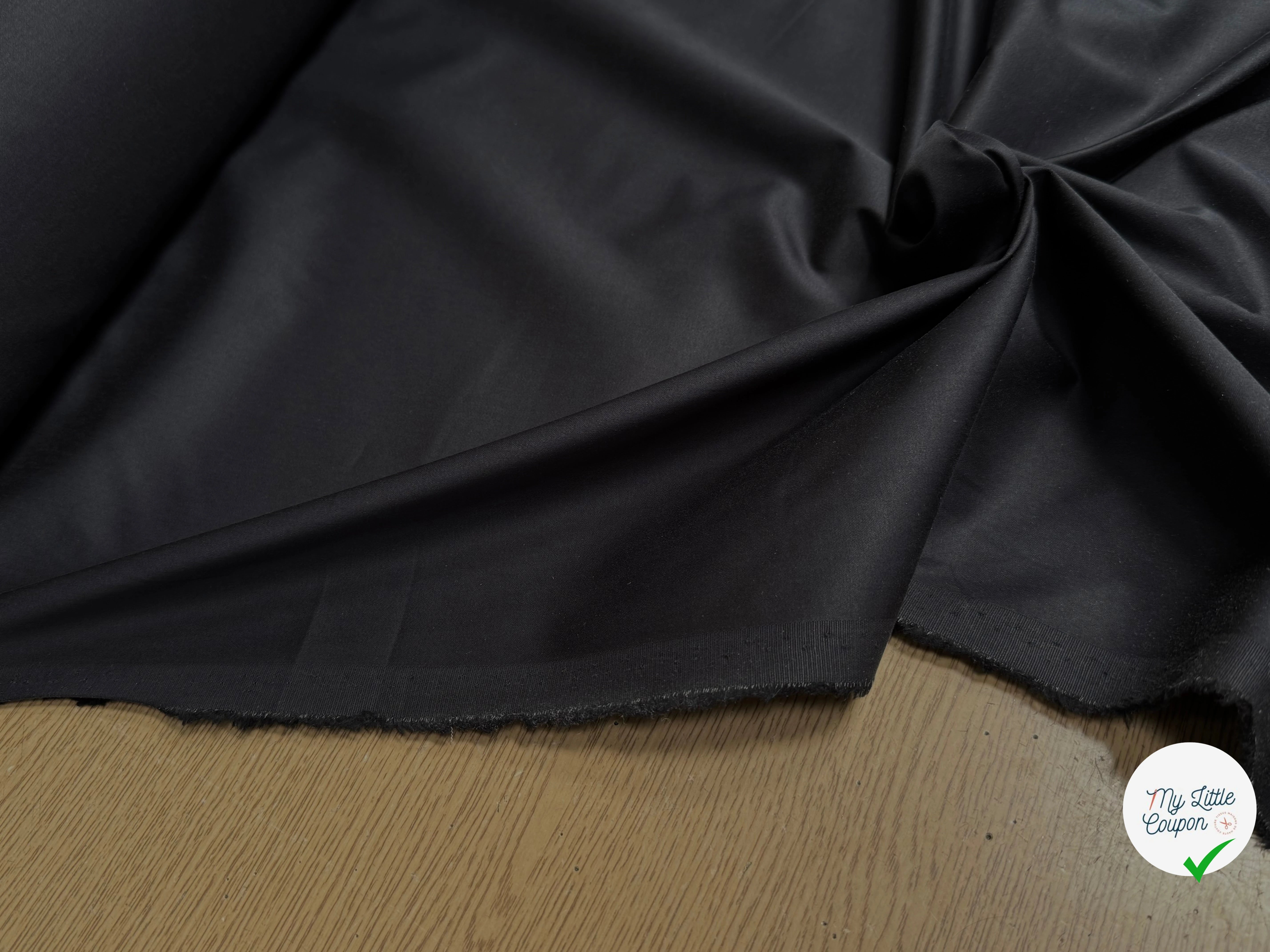 SATIN DE COTON BELLE TENUE NOIR LÉGÈREMENT STRETCH - My Little Coupon
