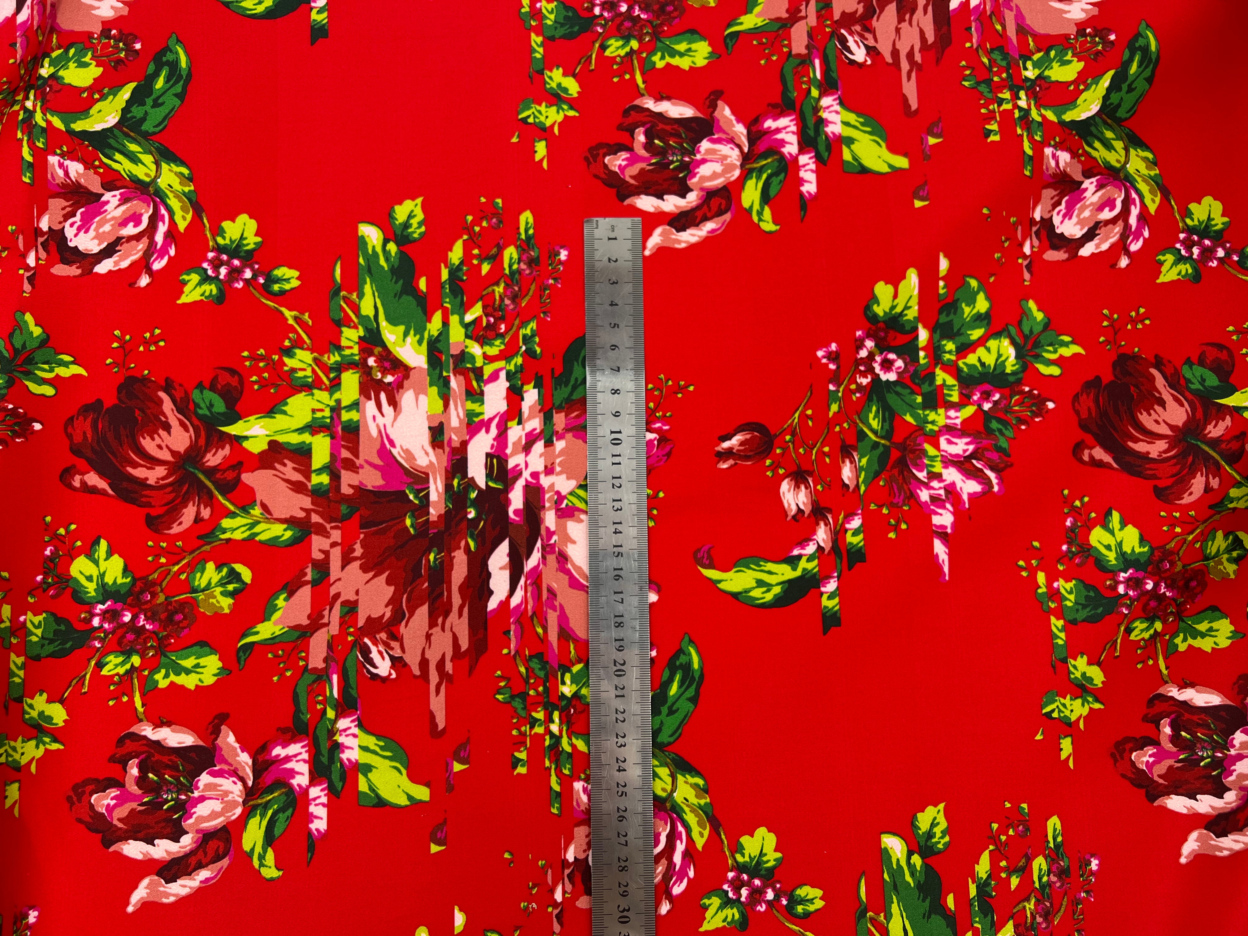SATIN DE COTON IMPRIMÉ BOUQUET ROUGEOYANT MSO