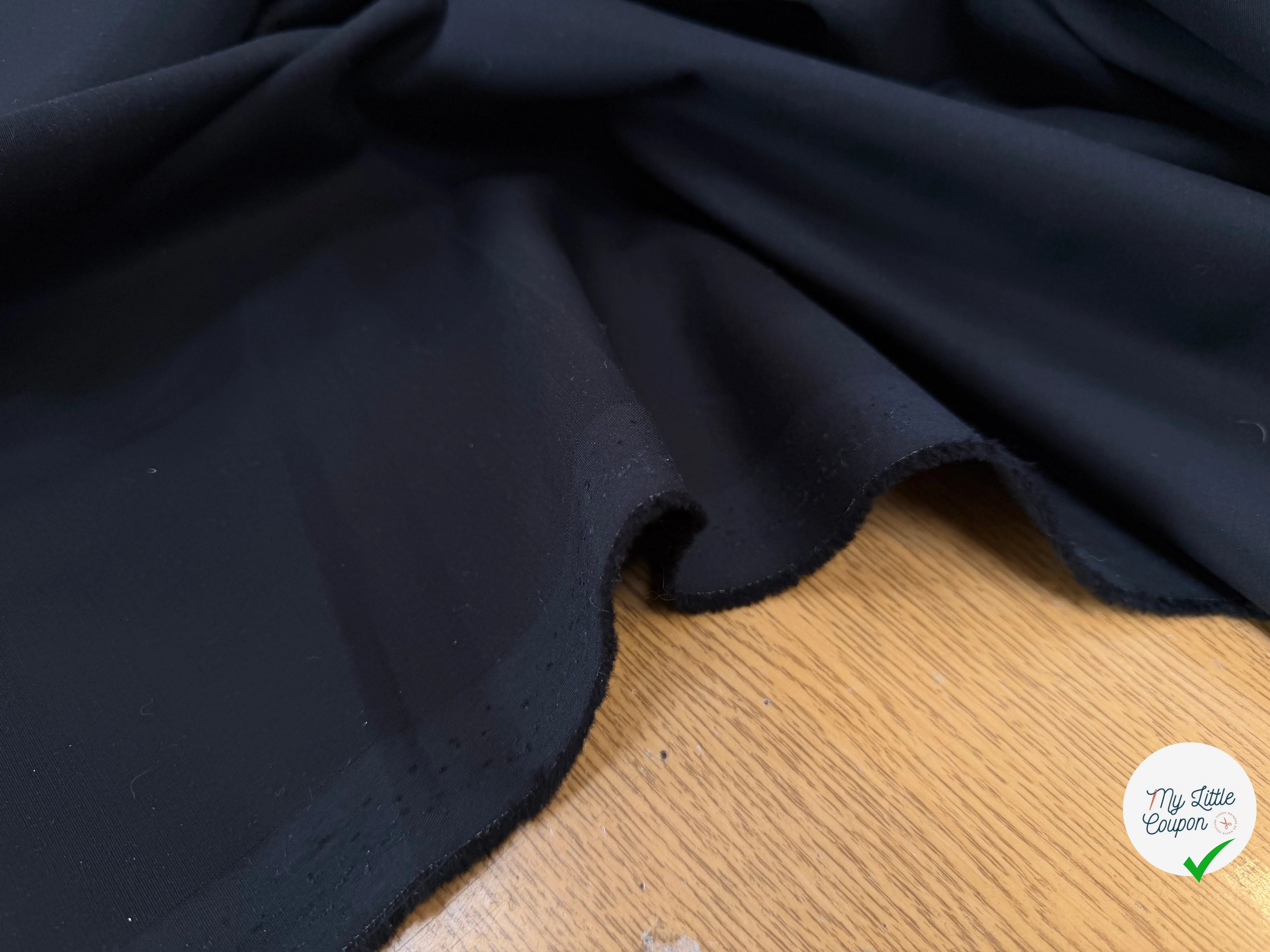 SATIN DE COTON NOIR 2% EA SUPERBE TOMBER - My Little Coupon