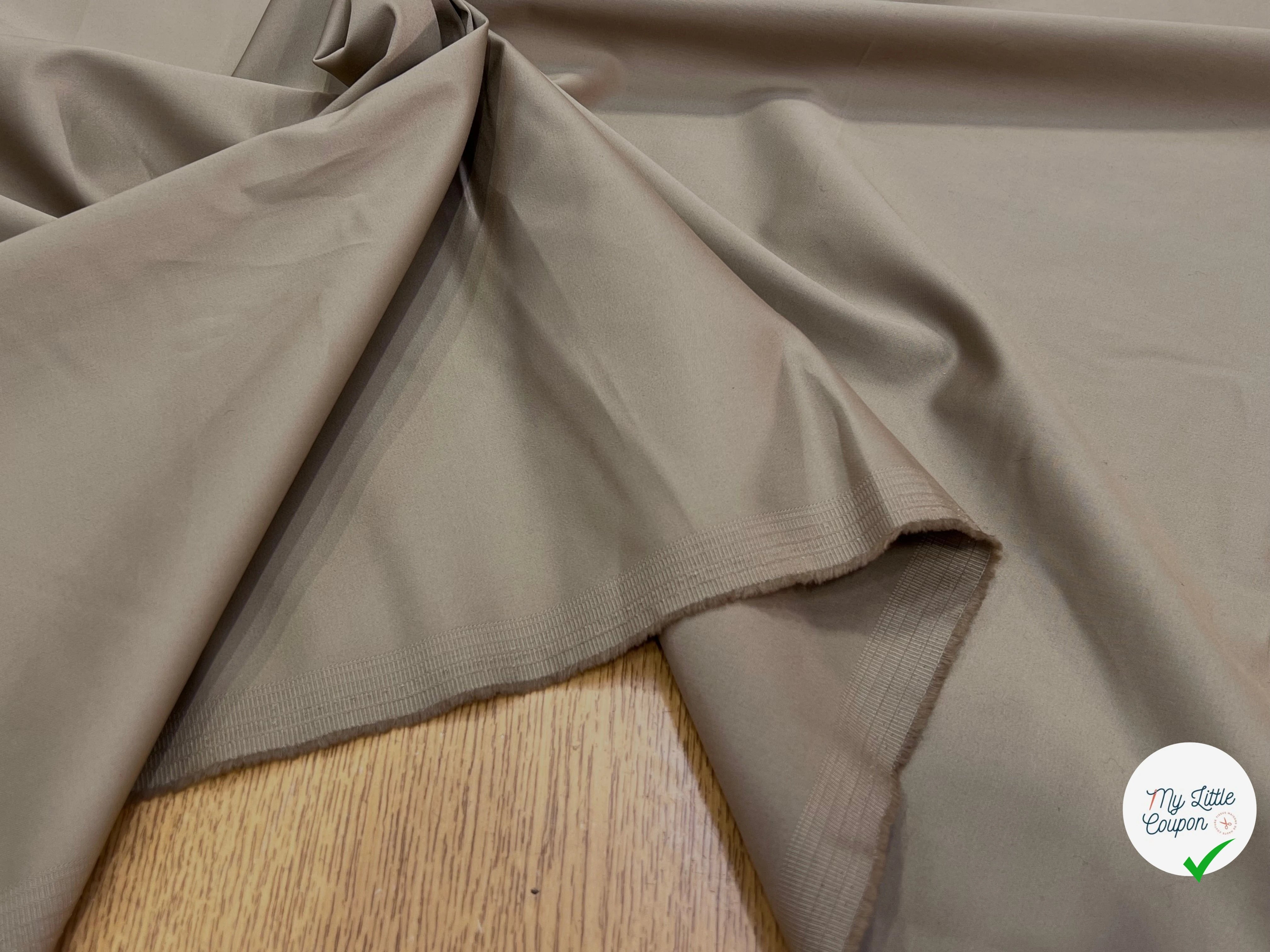 SATIN DE COTON STRETCH BEIGE MARRONÉ 150CM - My Little Coupon