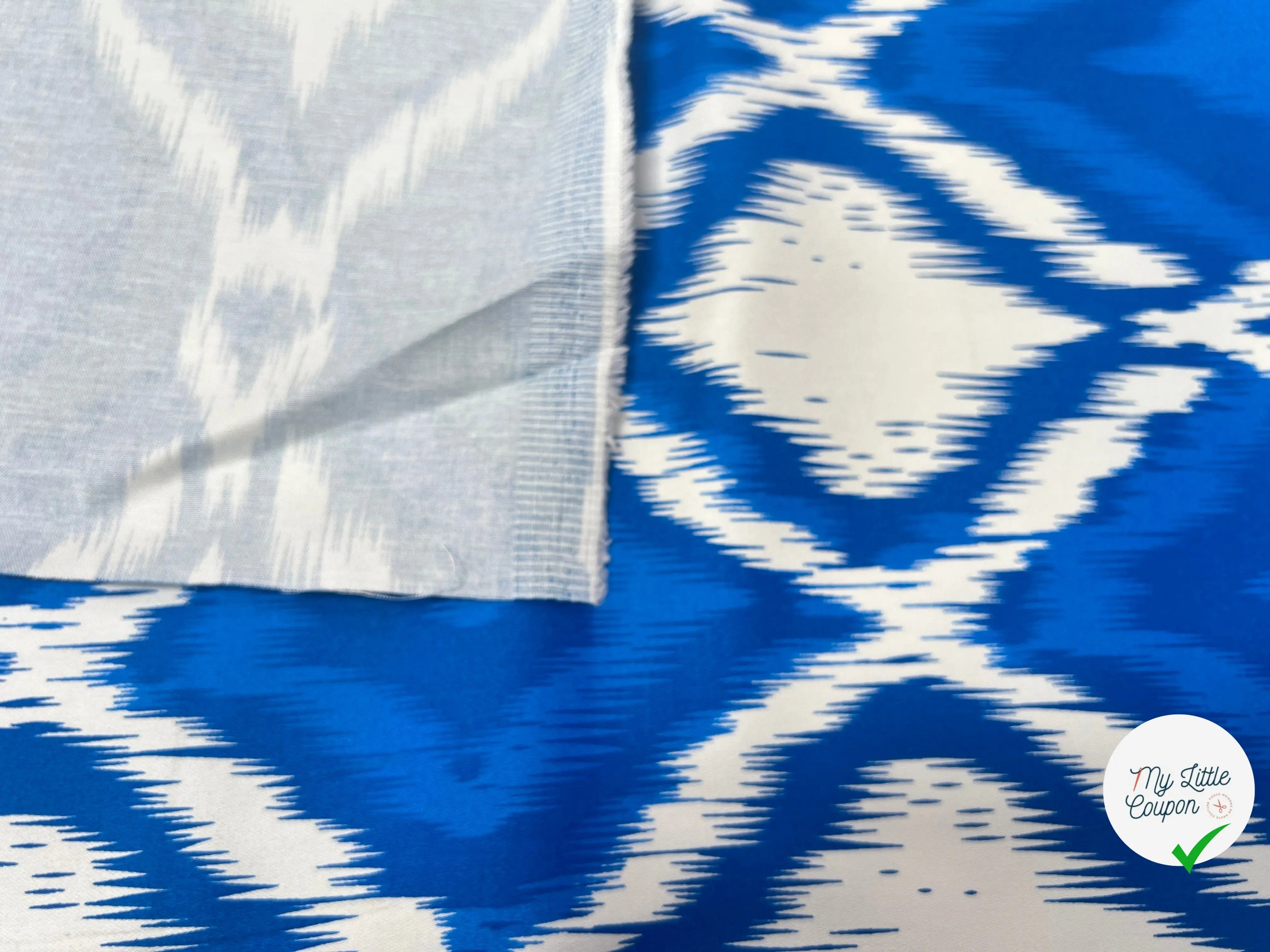SATIN DE COTON TISSU IMPRIMÉ ABSTRAIT COBALT - My Little Coupon