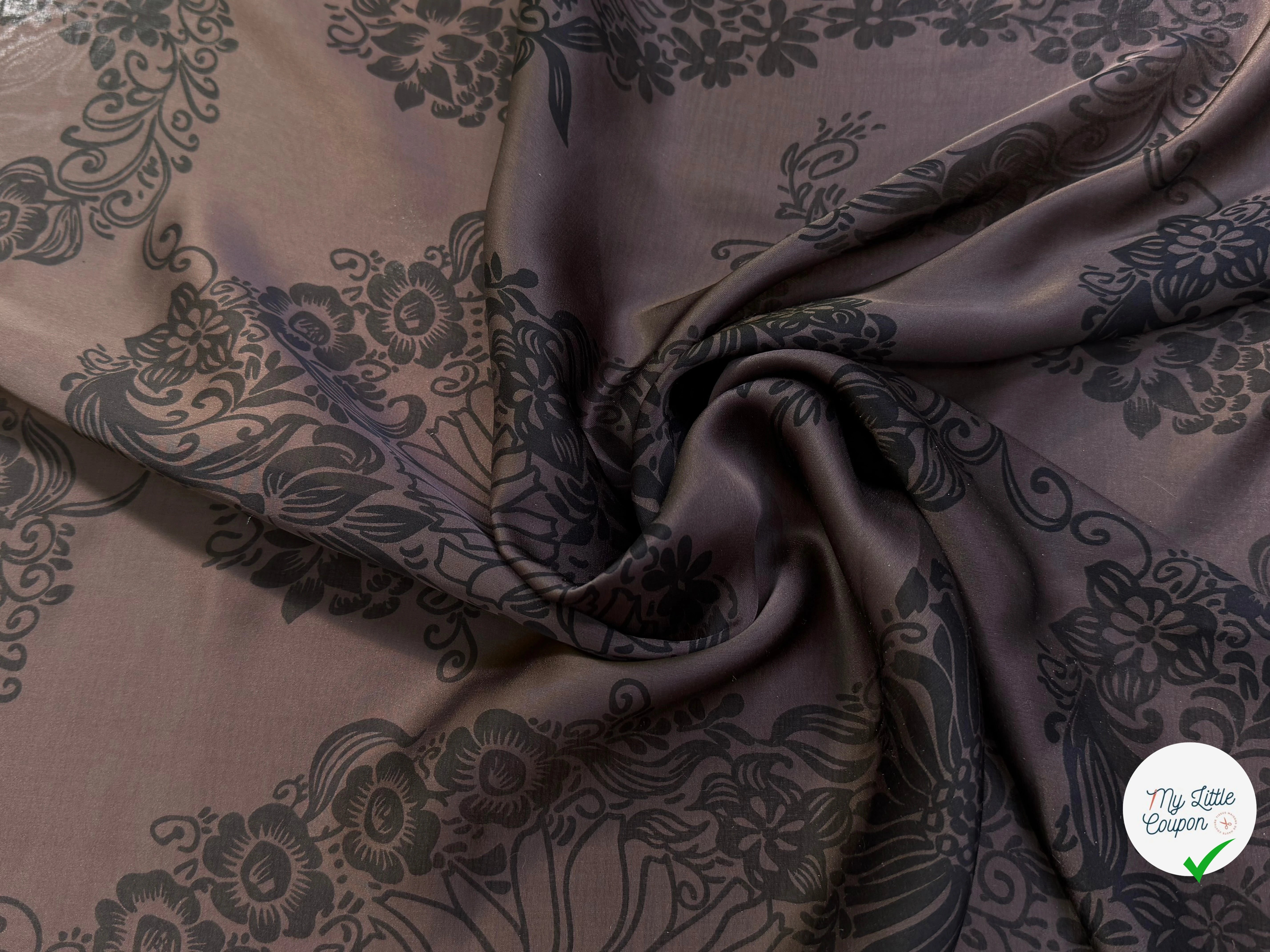 SATIN DE SOIE FLUIDE SMOKY BROWN IMPRIMÉ BASE DE FLEURS - My Little Coupon