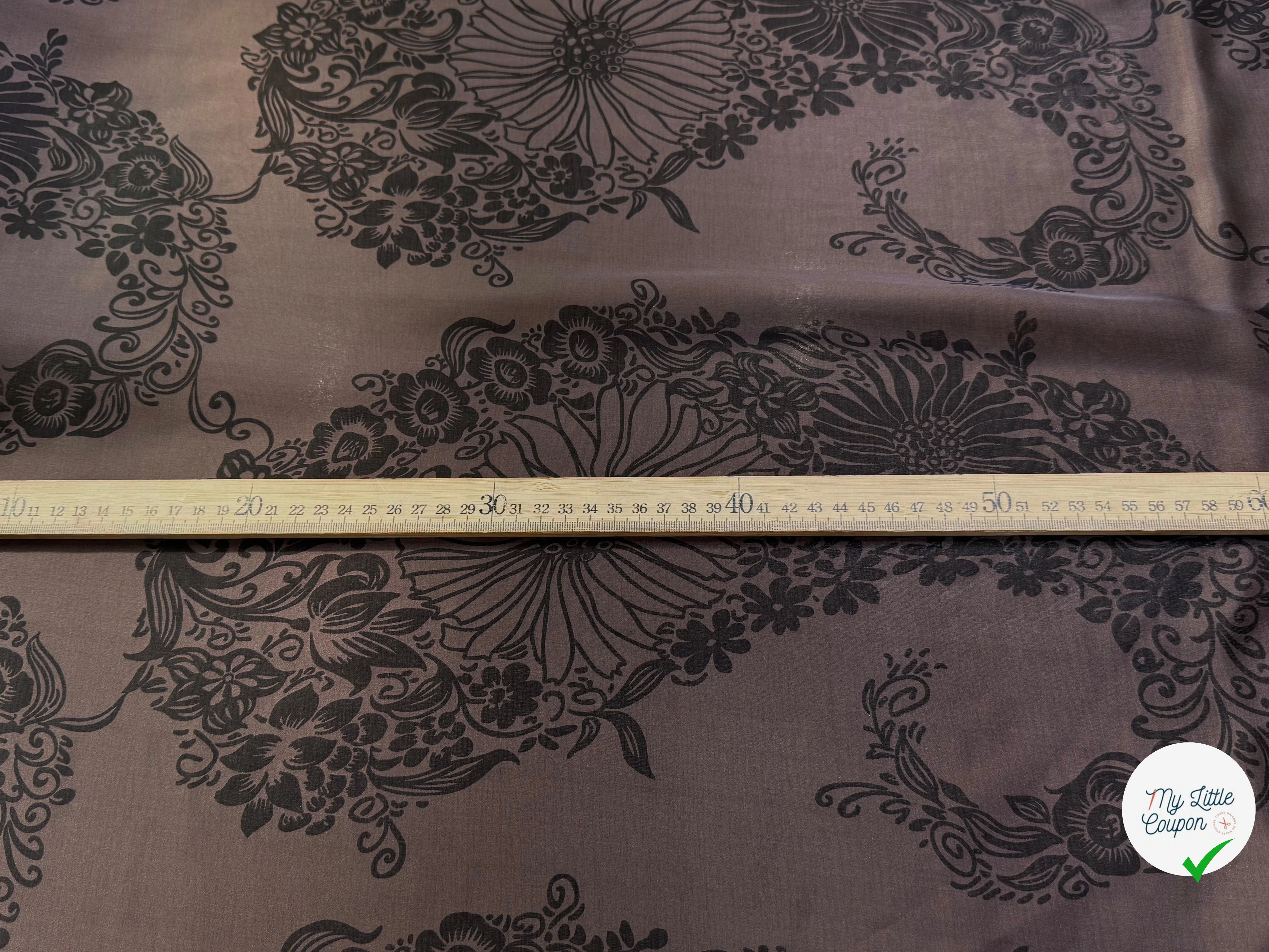 SATIN DE SOIE FLUIDE SMOKY BROWN IMPRIMÉ BASE DE FLEURS - My Little Coupon