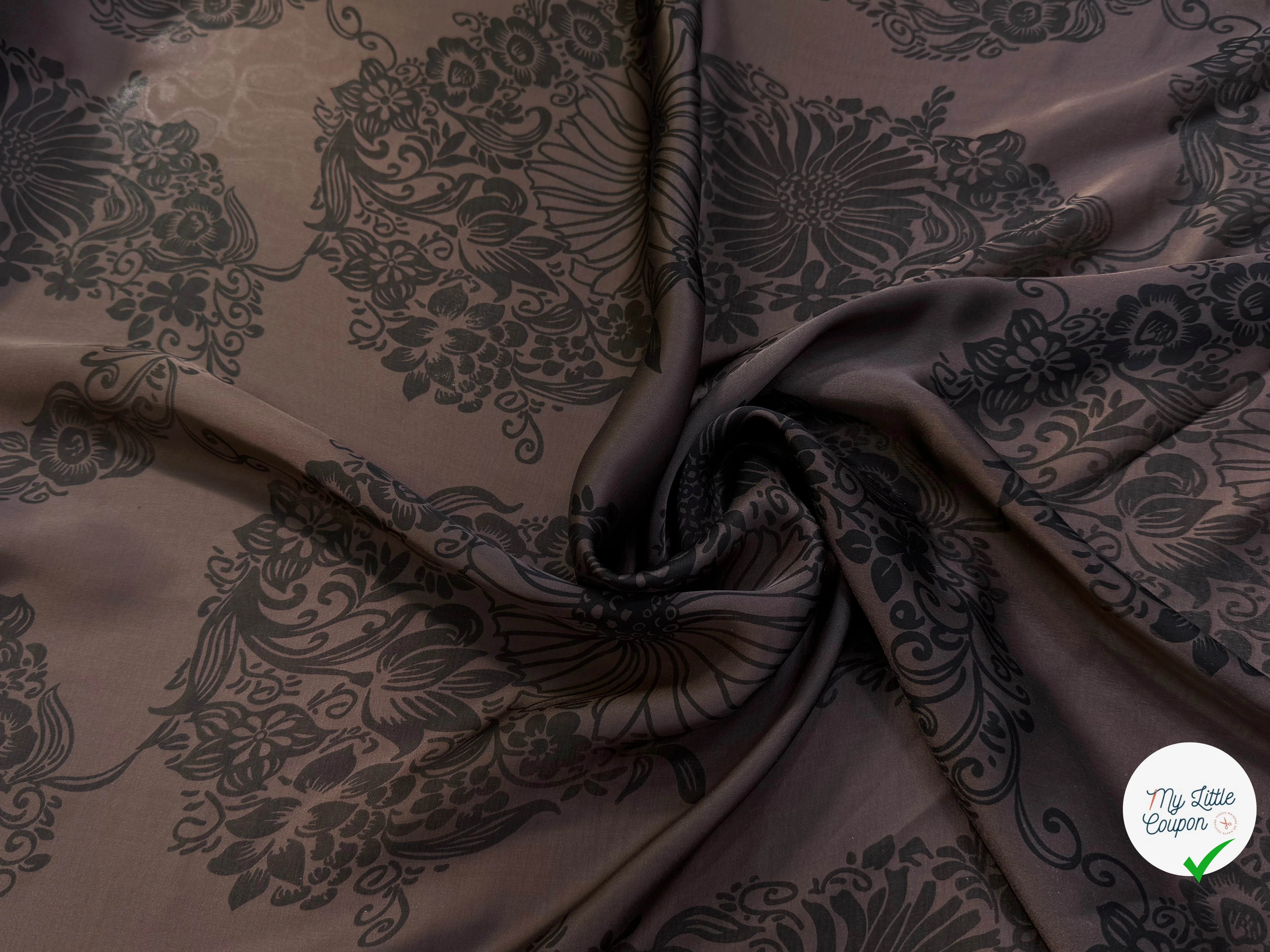 SATIN DE SOIE FLUIDE SMOKY BROWN IMPRIMÉ BASE DE FLEURS - My Little Coupon