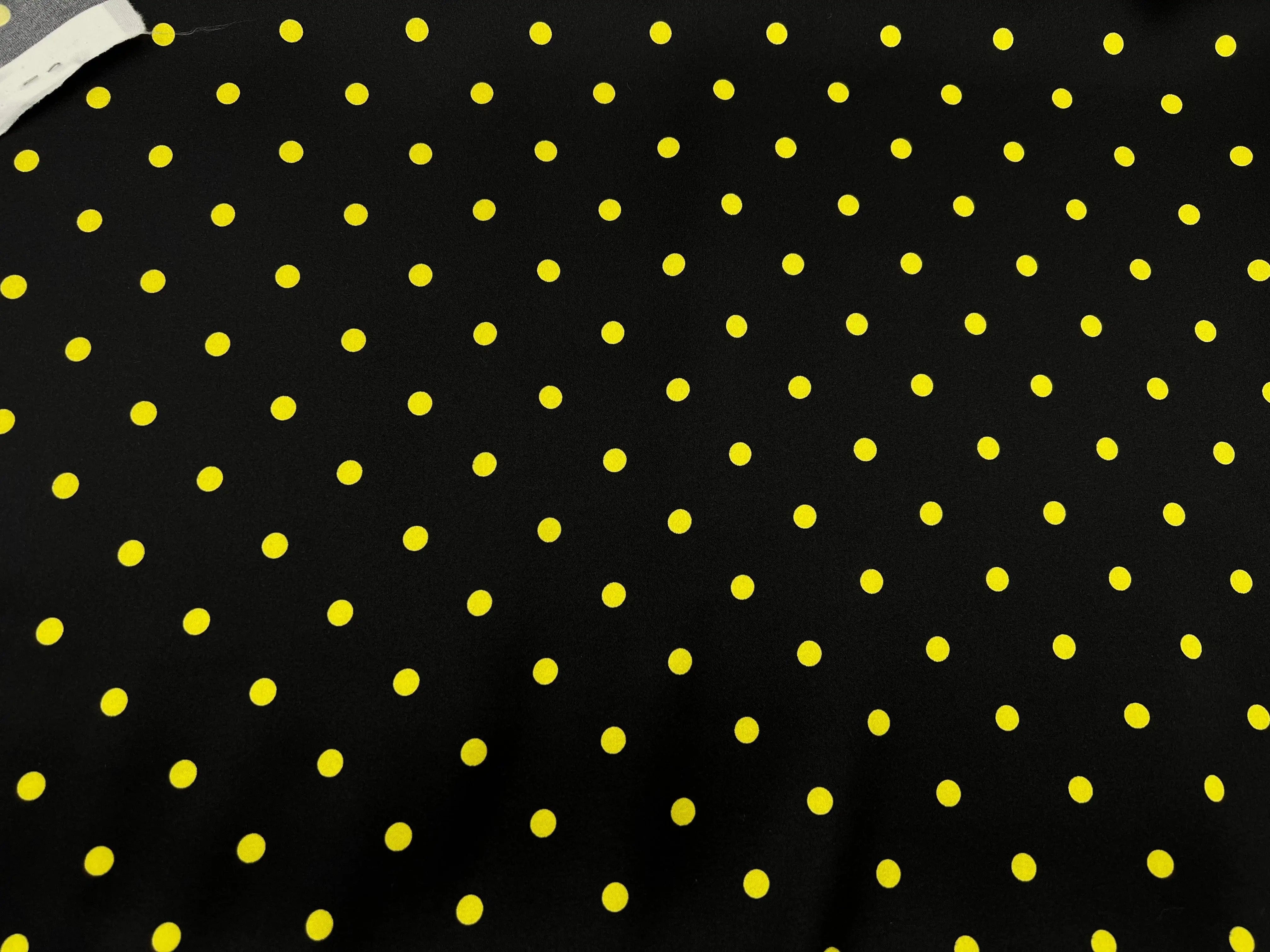 SATIN DE SOIE PETITS POIS JAUNES CITRON DE SICILE - My Little Coupon - tissu - coudre