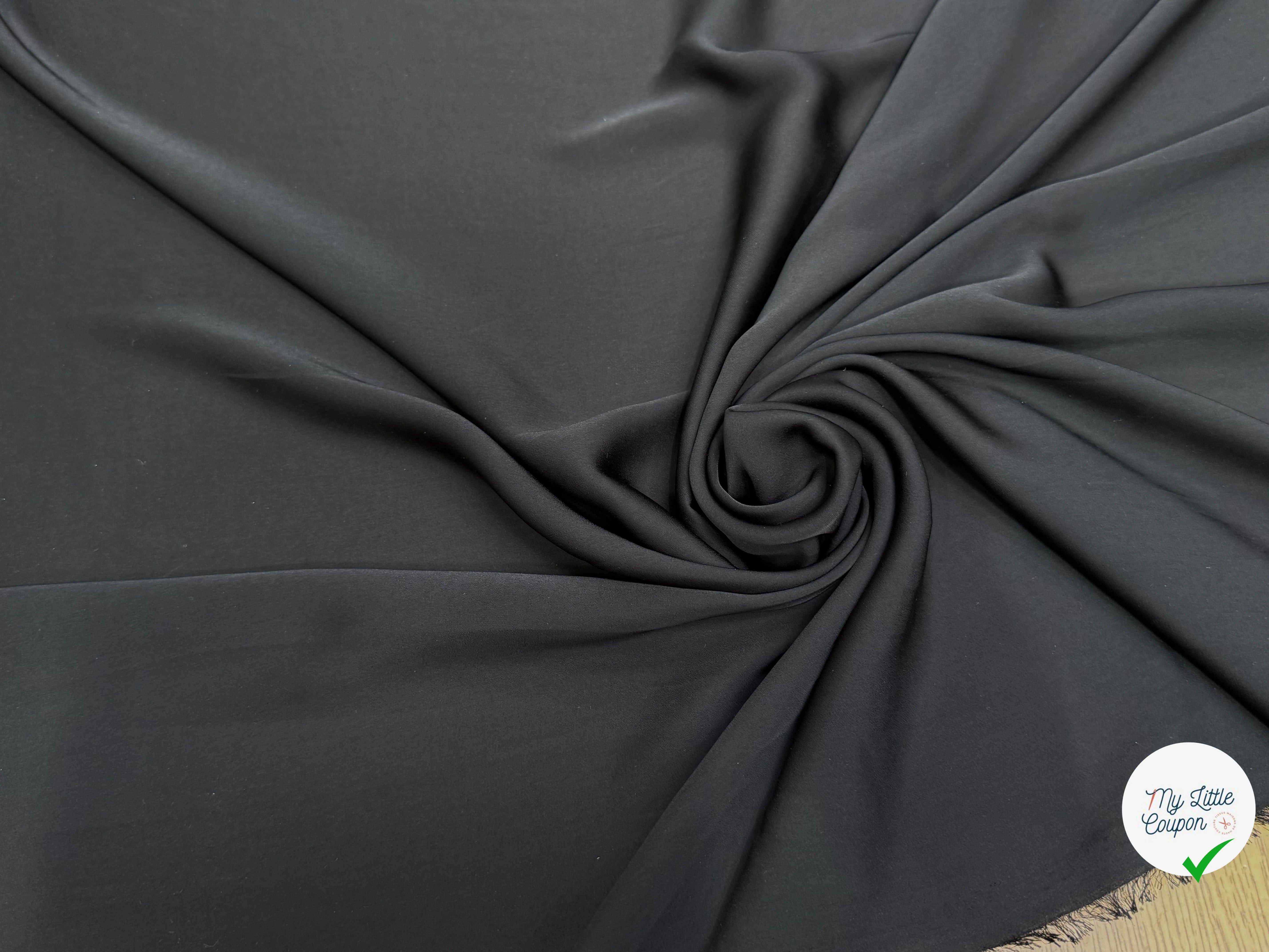 SATIN DÉLICAT NOIR TOMBÉ FLUIDE - My Little Coupon