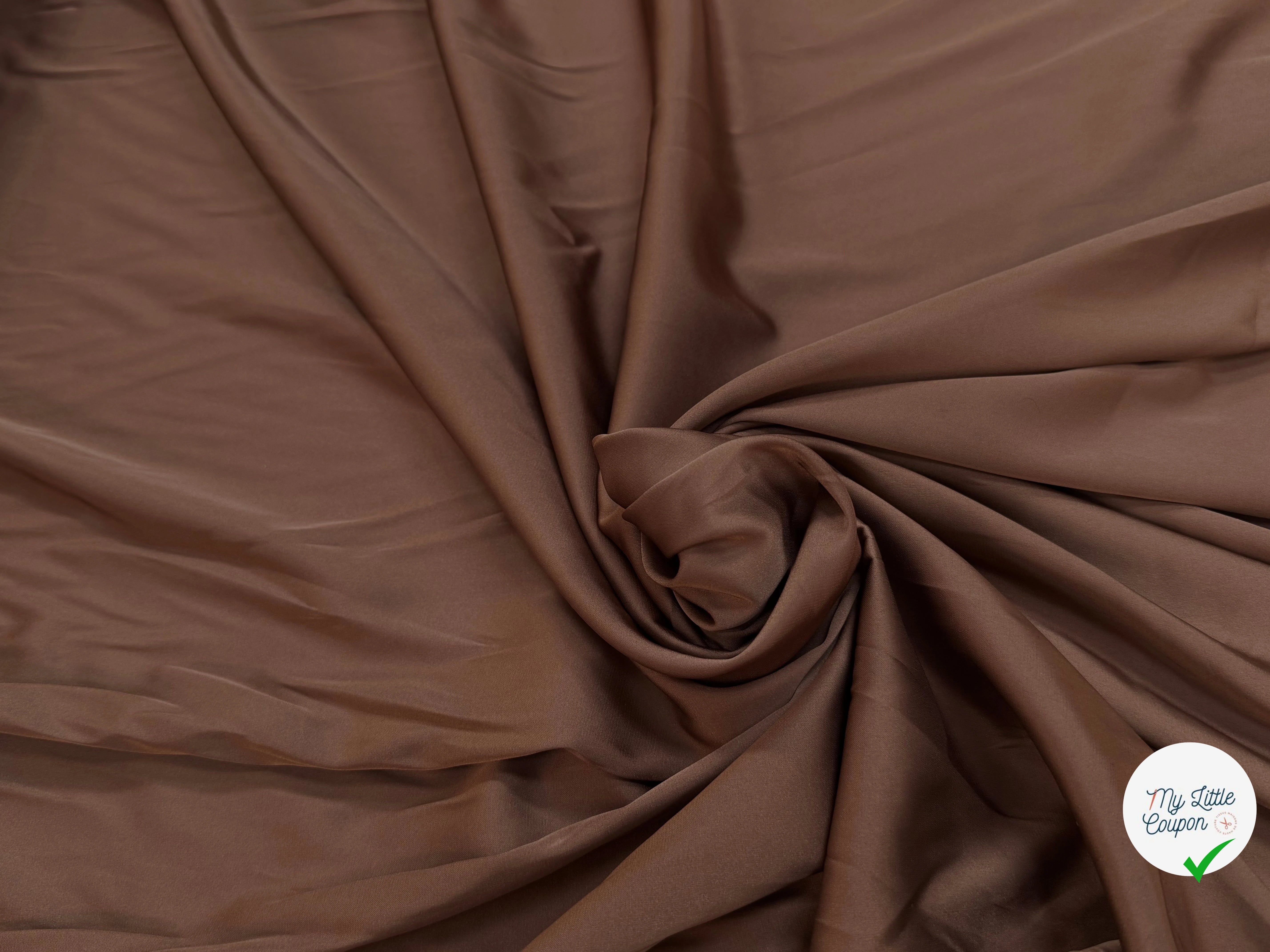 SATIN FLUIDE LÉGÈREMENT STRETCH CARAMEL - My Little Coupon