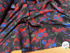SATIN FLUIDE ULTRA BEAU À GROSSES FLEURS SUR FOND NOIR - My Little Coupon