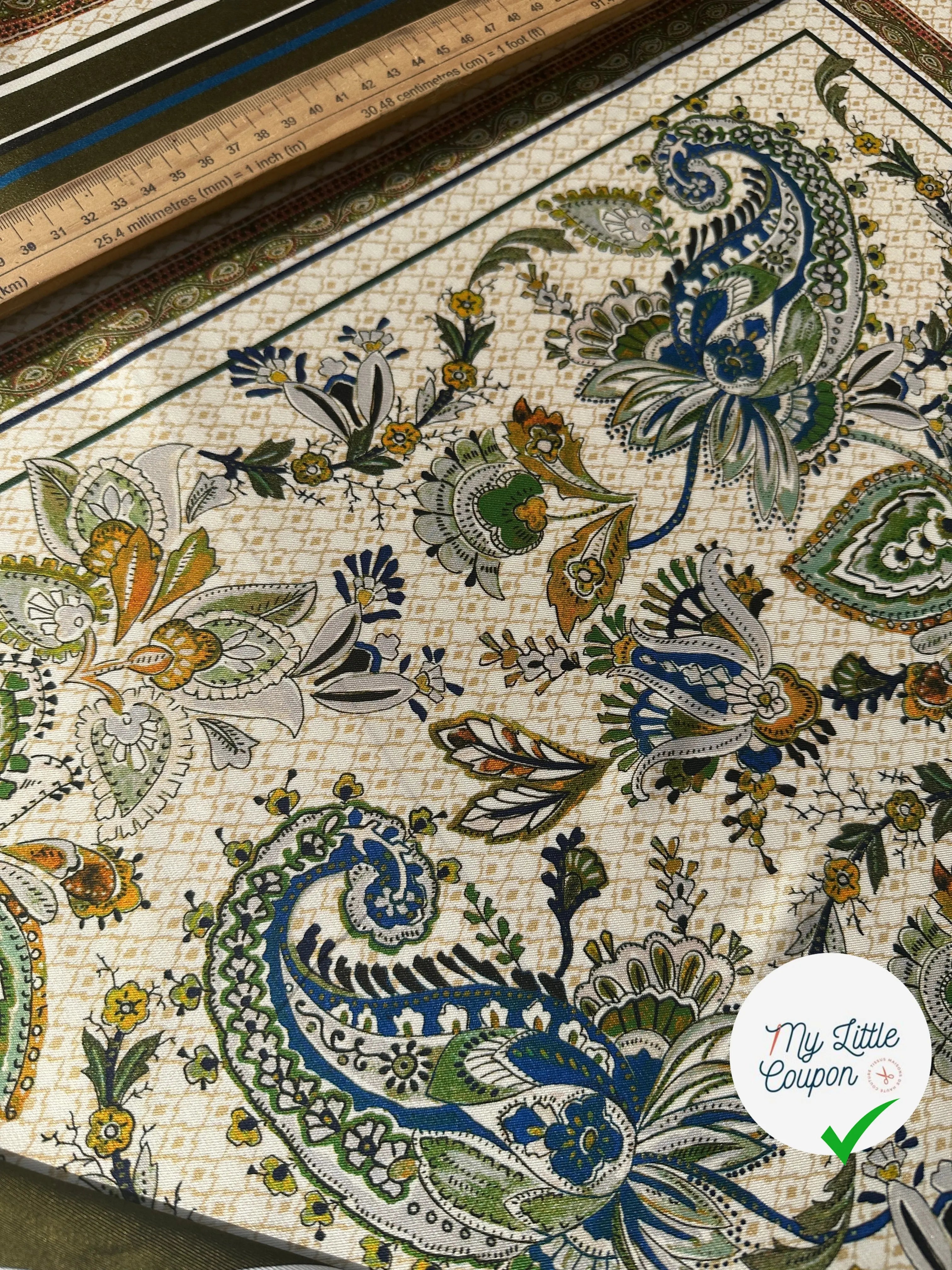 SATIN FOULARD C’EST D’UN CHIC PANNEAU 72 CM (2 MOTIFS PAR PANNEAU) MSO