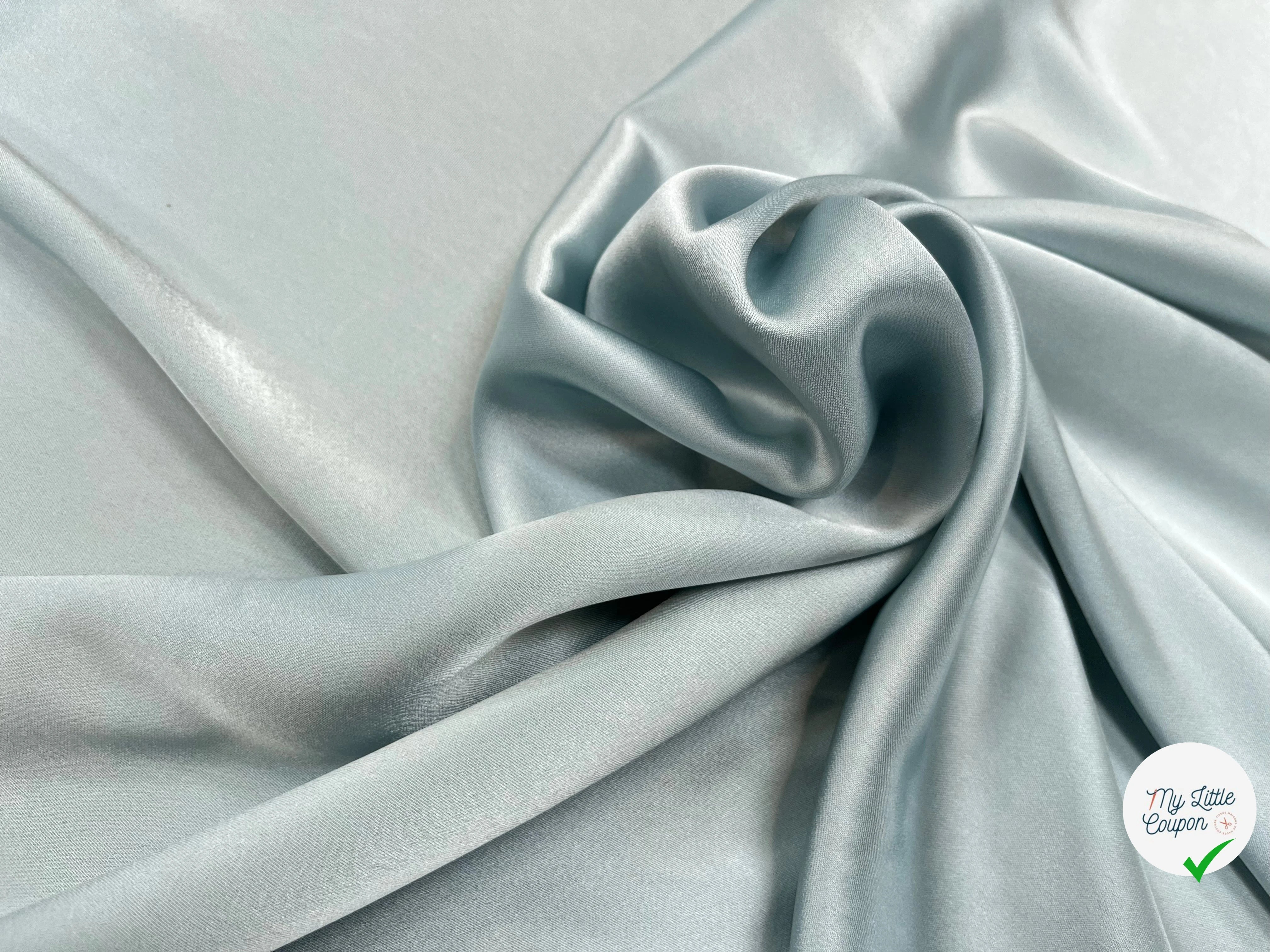 SATIN FROID ET FLUIDE POLYESTER 130CM CLOUD BLUE - My Little Coupon