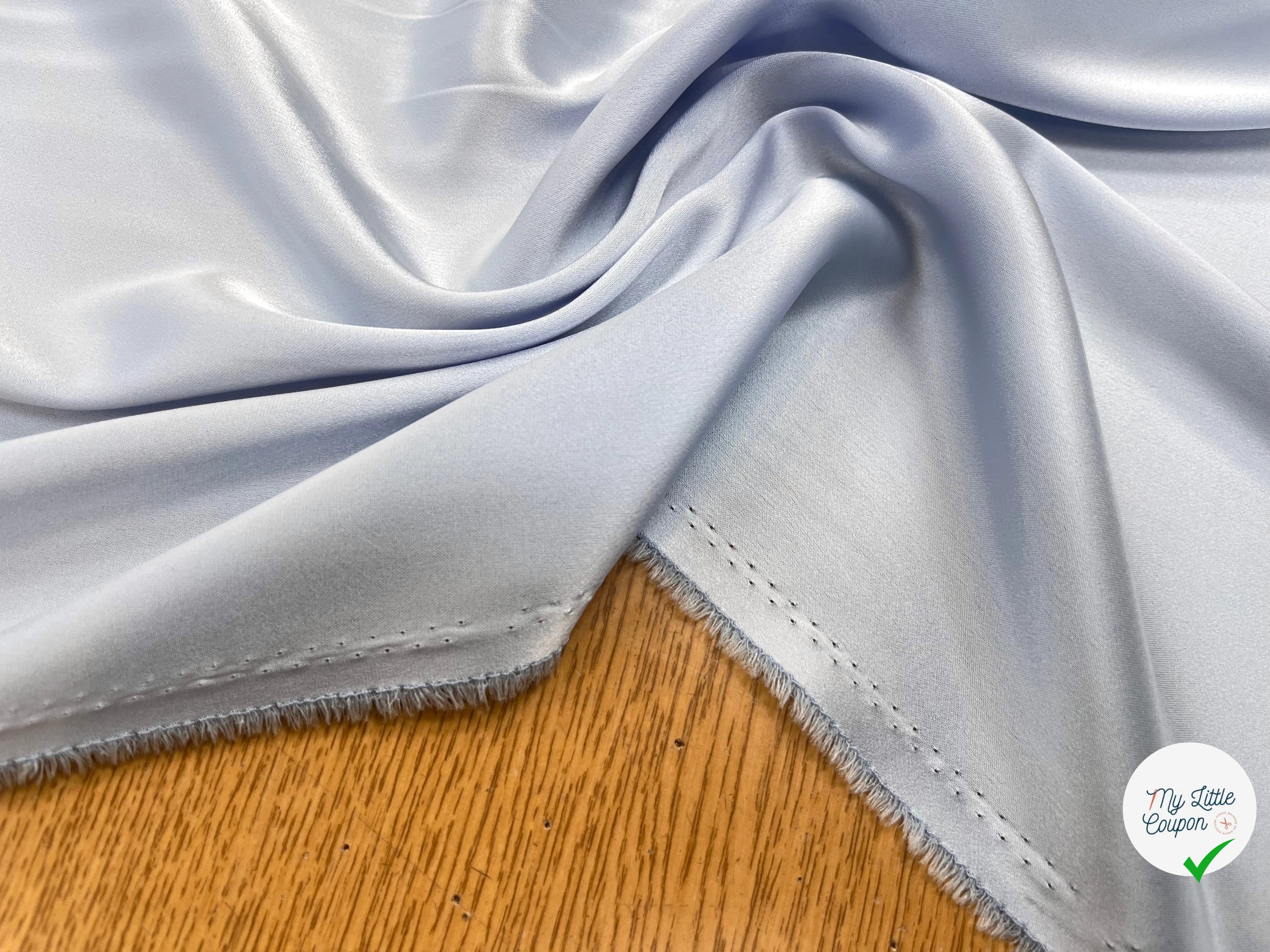 SATIN FROID ET FLUIDE POLYESTER 135CM ETHER - My Little Coupon