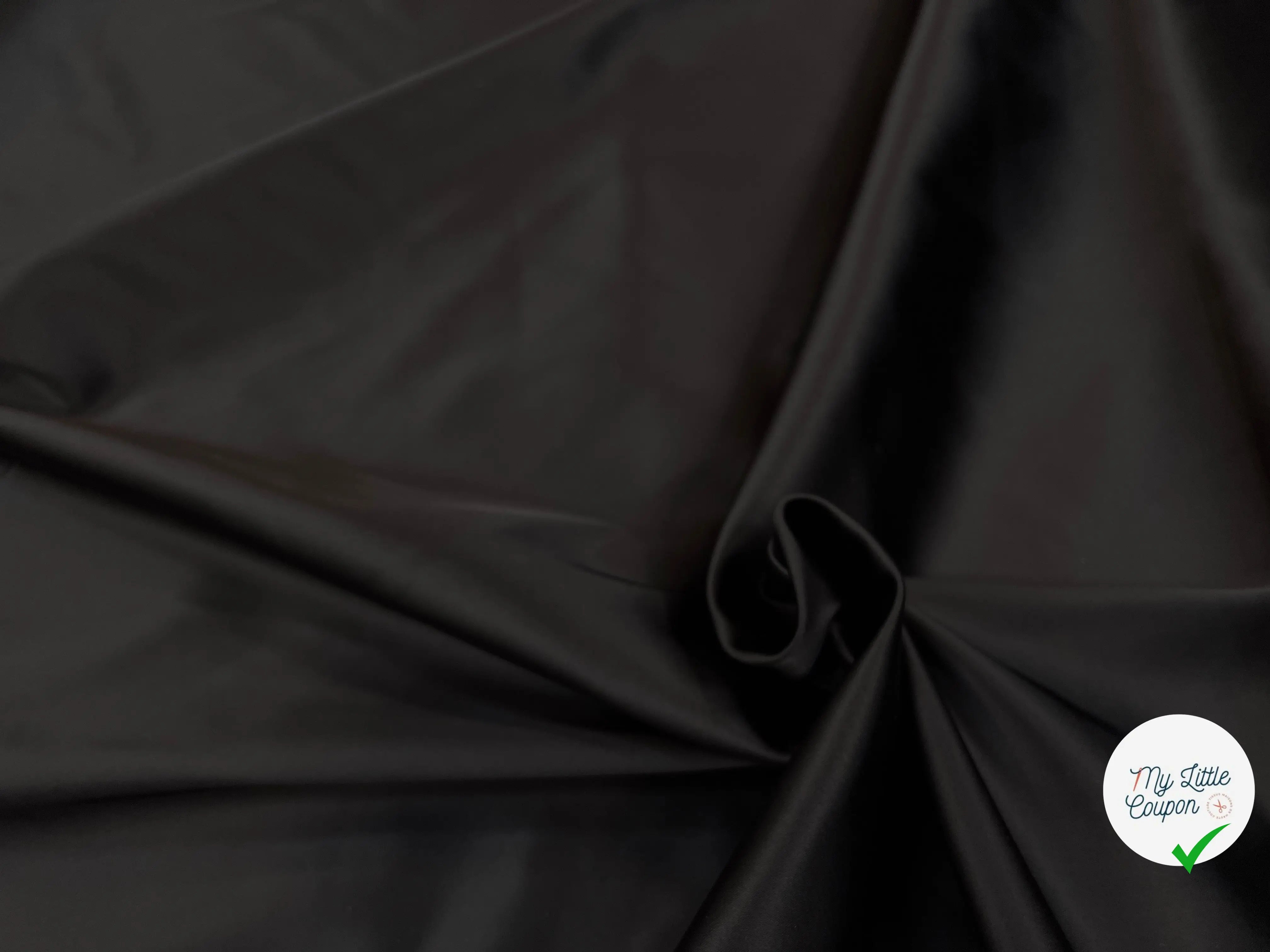 SATIN RICHE FAÇON DUCHESSE NOIR PROFOND MLC INTERN