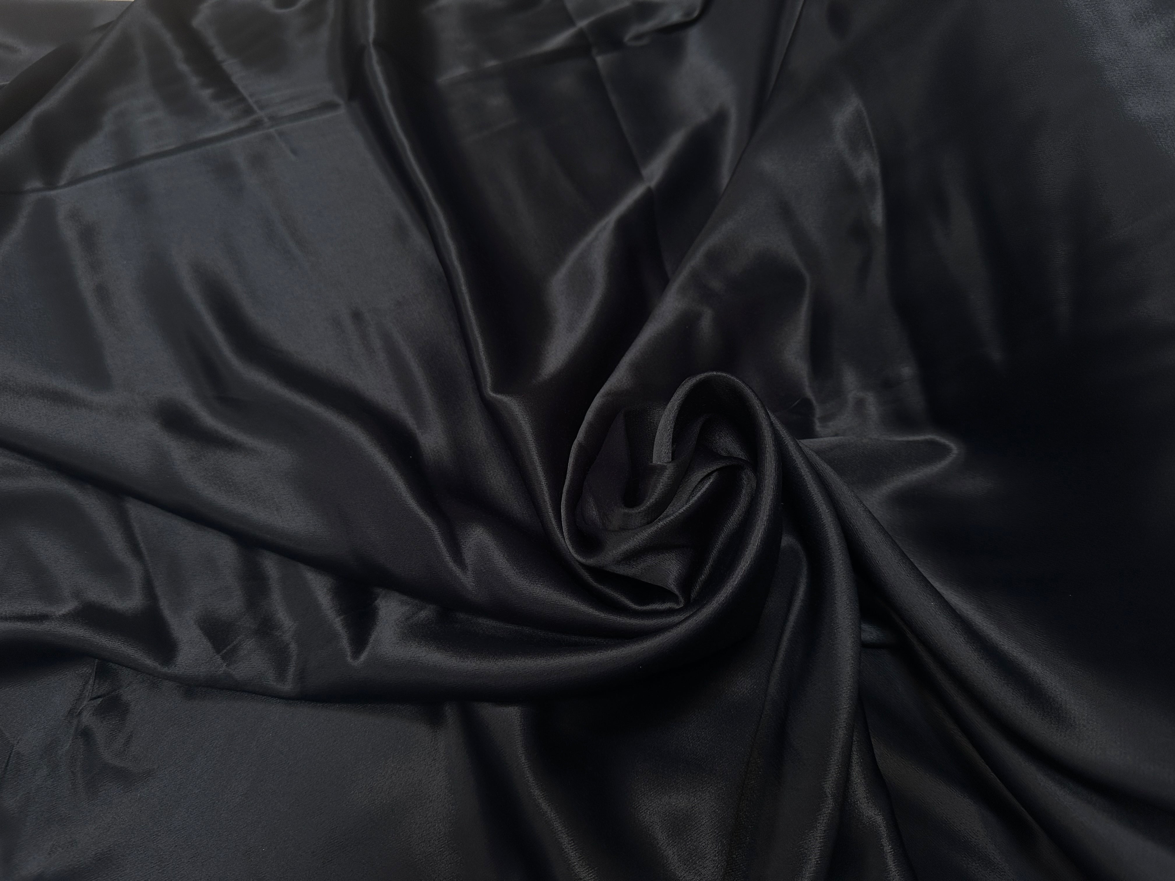 SATIN RICHE VISCOSE NOIR LEGEREMENT STRETCH - My Little Coupon