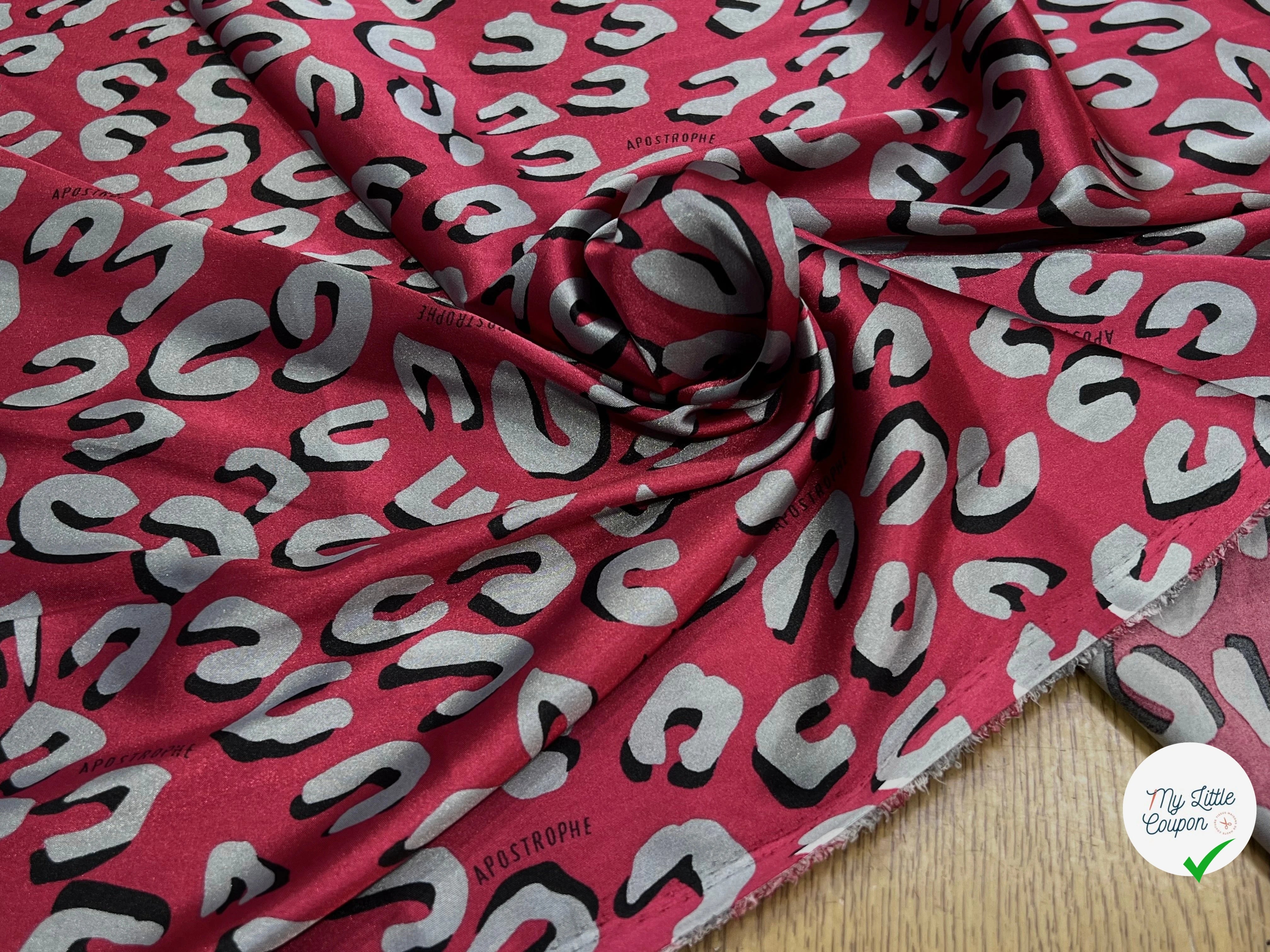 SATIN STRETCH ROUGE MOTIFS GRIS - My Little Coupon