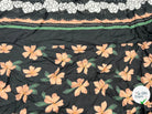 SATIN VISCOSE FINEMENT SERGÉ FLEURS BLUSH SUR FOND NOIR - My Little Coupon - tissu - coudre