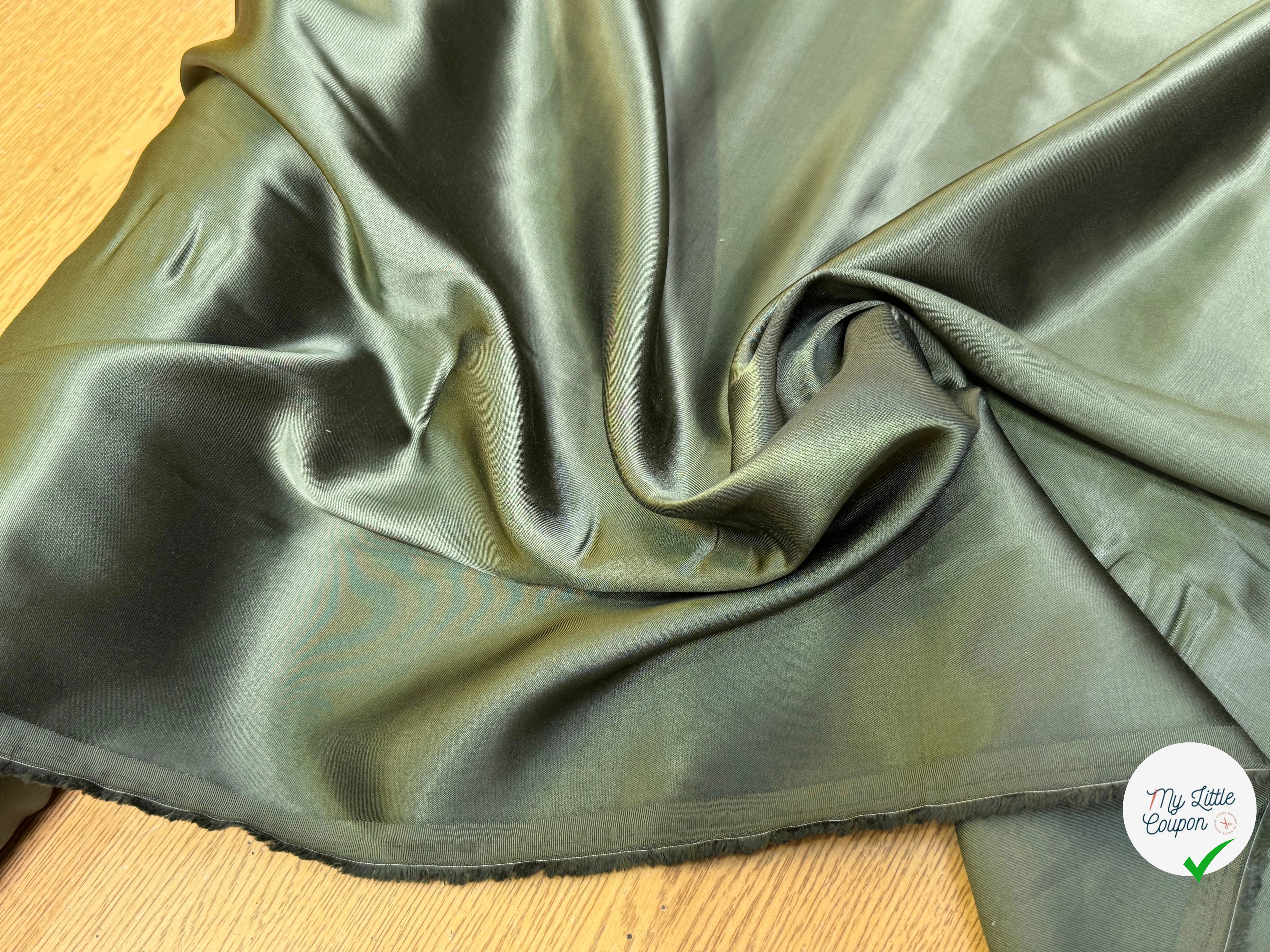 SATIN VISCOSE VERT KAKI TOMBÉ FLUIDE - My Little Coupon
