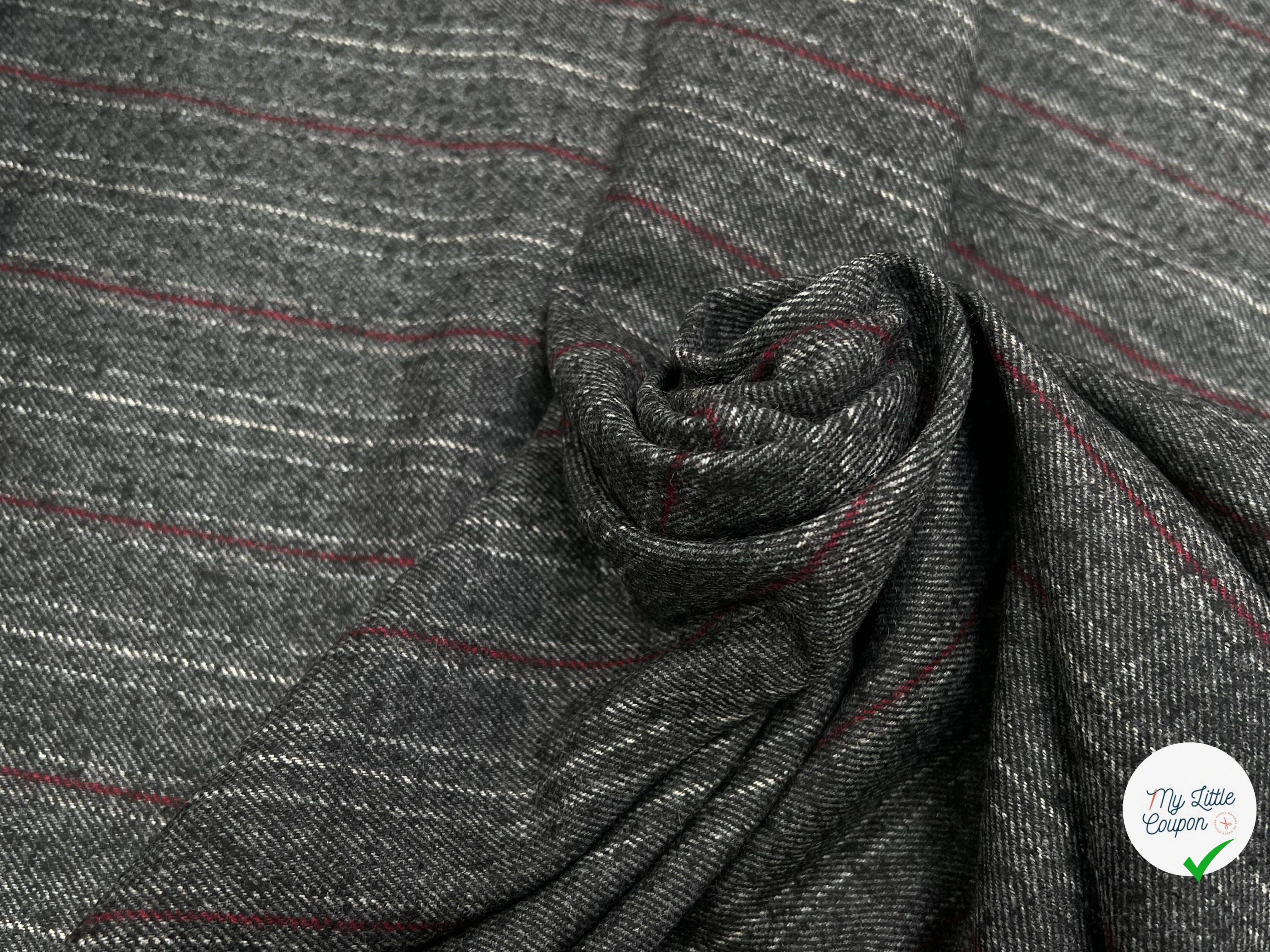 SERGÉ DE LAINE VISCOSE GRIS RAYURES ROUGE ET BLANC 31% LAINE 27% VISCOSE - My Little Coupon