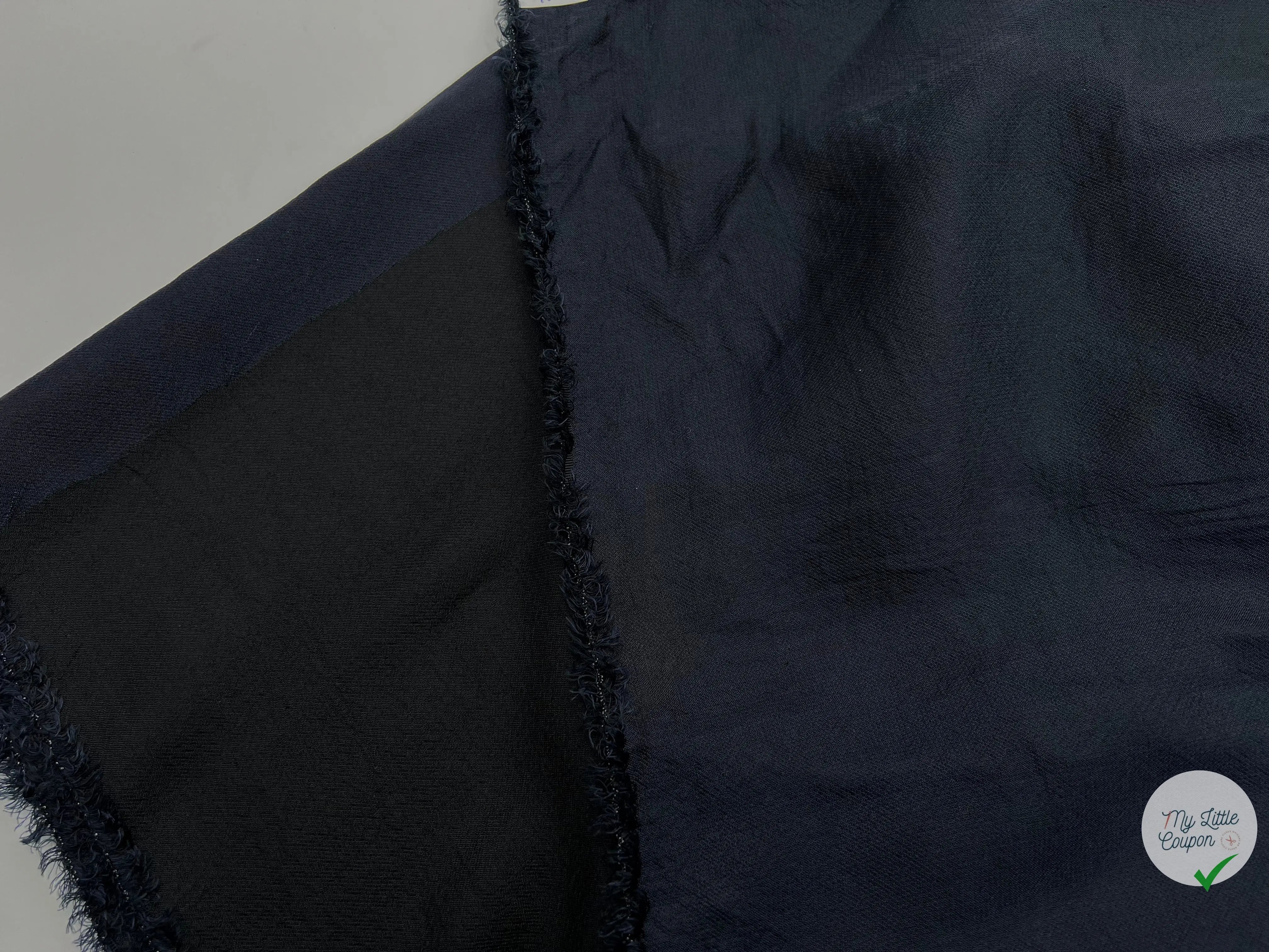SERGÉ TENCEL NOIR REFLET BLEUTÉ SOUPLE - coupon de tissu de 3 mètres - My Little Coupon - tissu - coudre