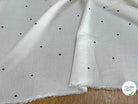SERGÉ VISCOSE DUVETEUSE BLANC CASSÉ FLUIDE POIS NOIR - My Little Coupon