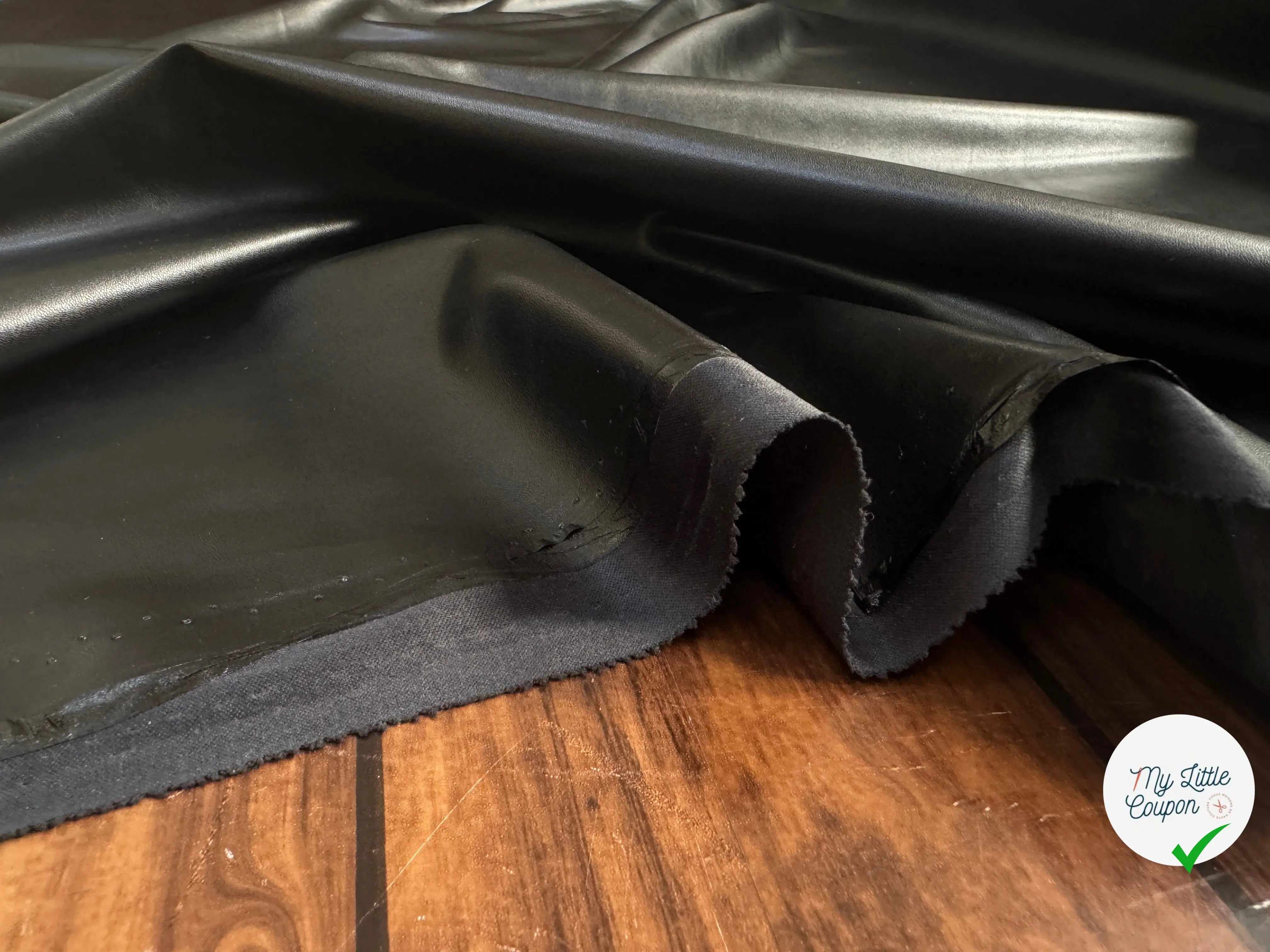 SIMILI CUIR LEGER STRETCH QUALITÉ COUTURE - My Little Coupon