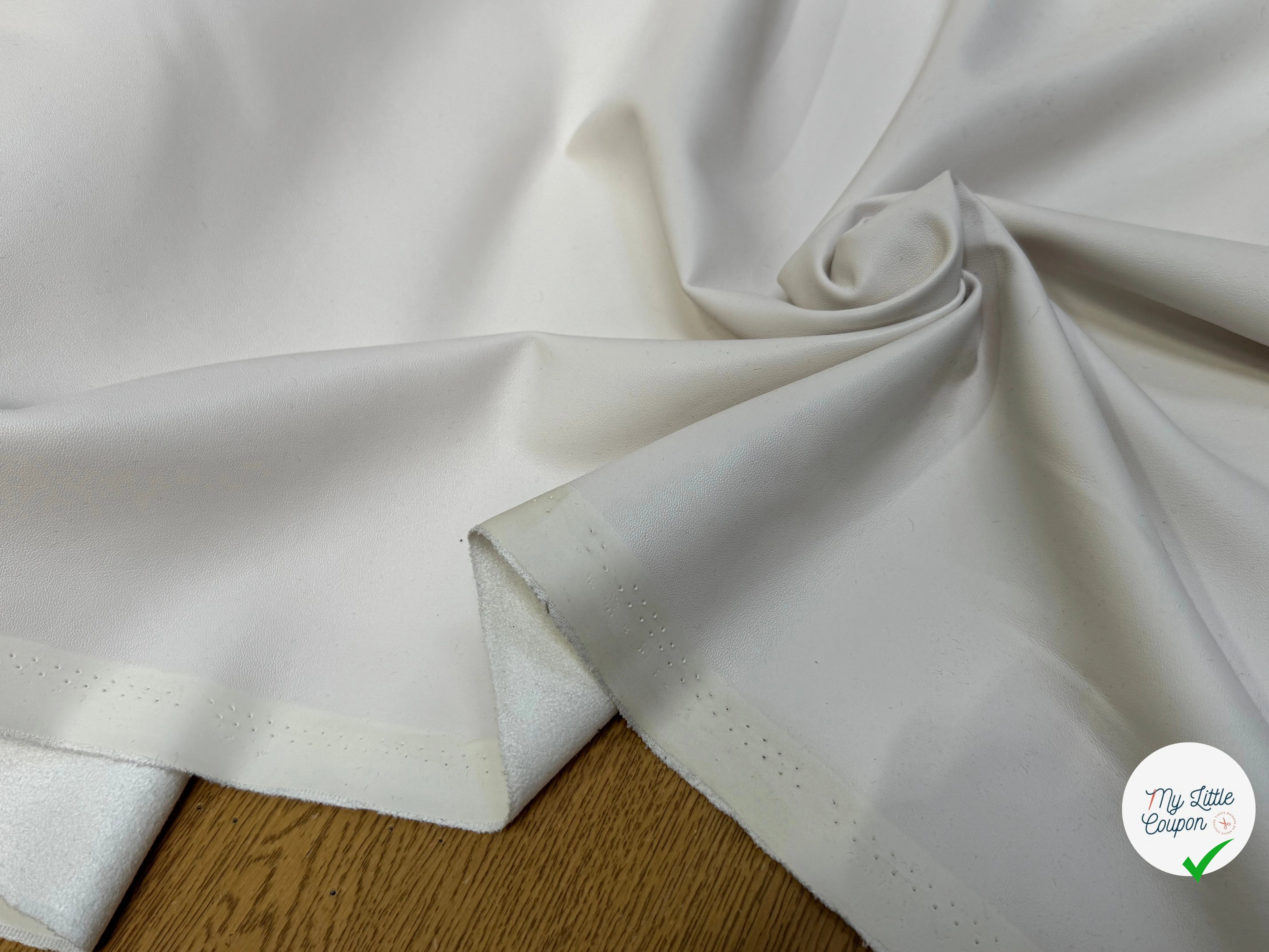 SIMILICUIR SOUPLE ENDROIT DOUX BLANC CASSÉ STRETCH - My Little Coupon