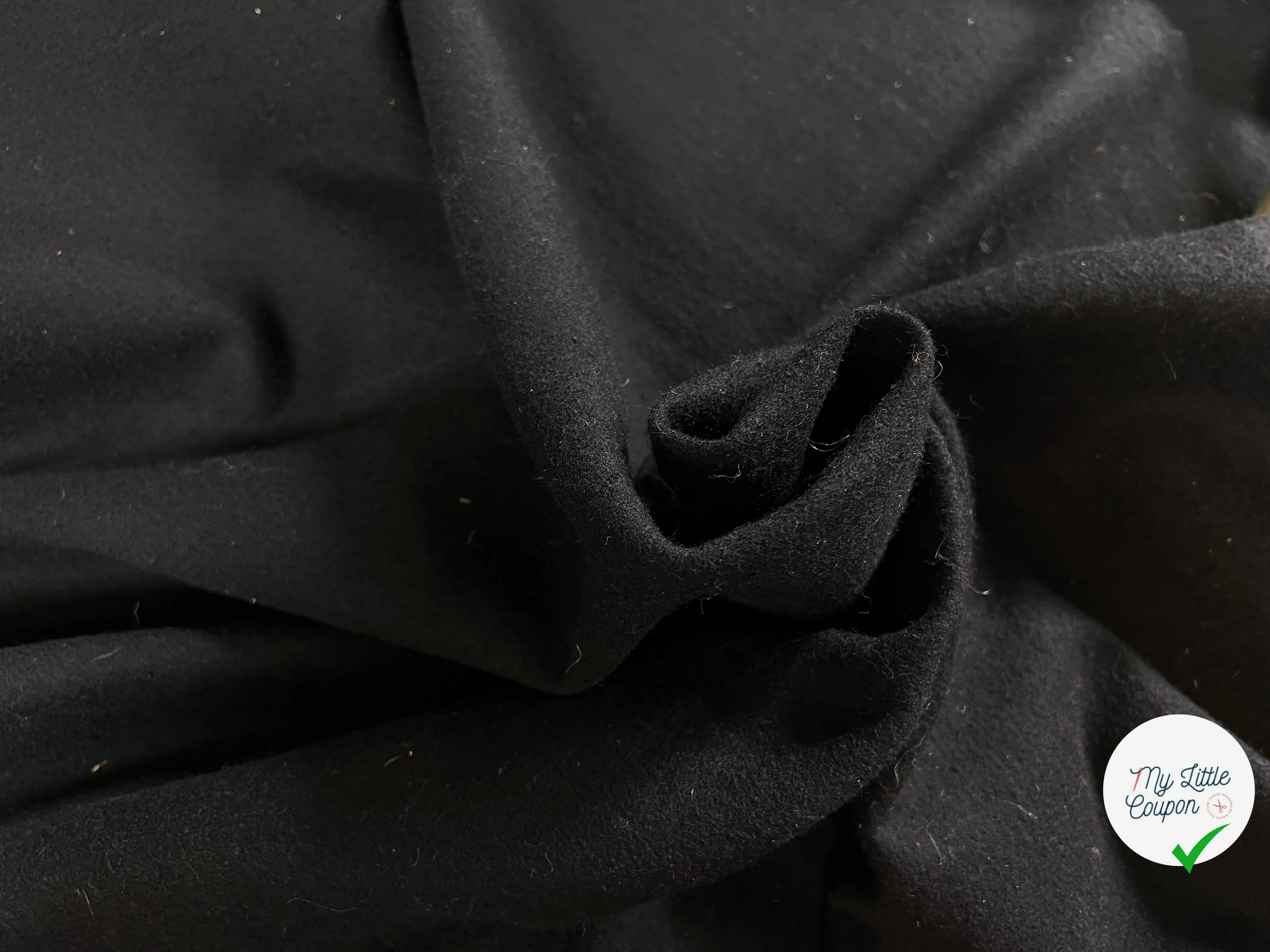 TISSU 100% LAINE VIERGE NOIR - My Little Coupon