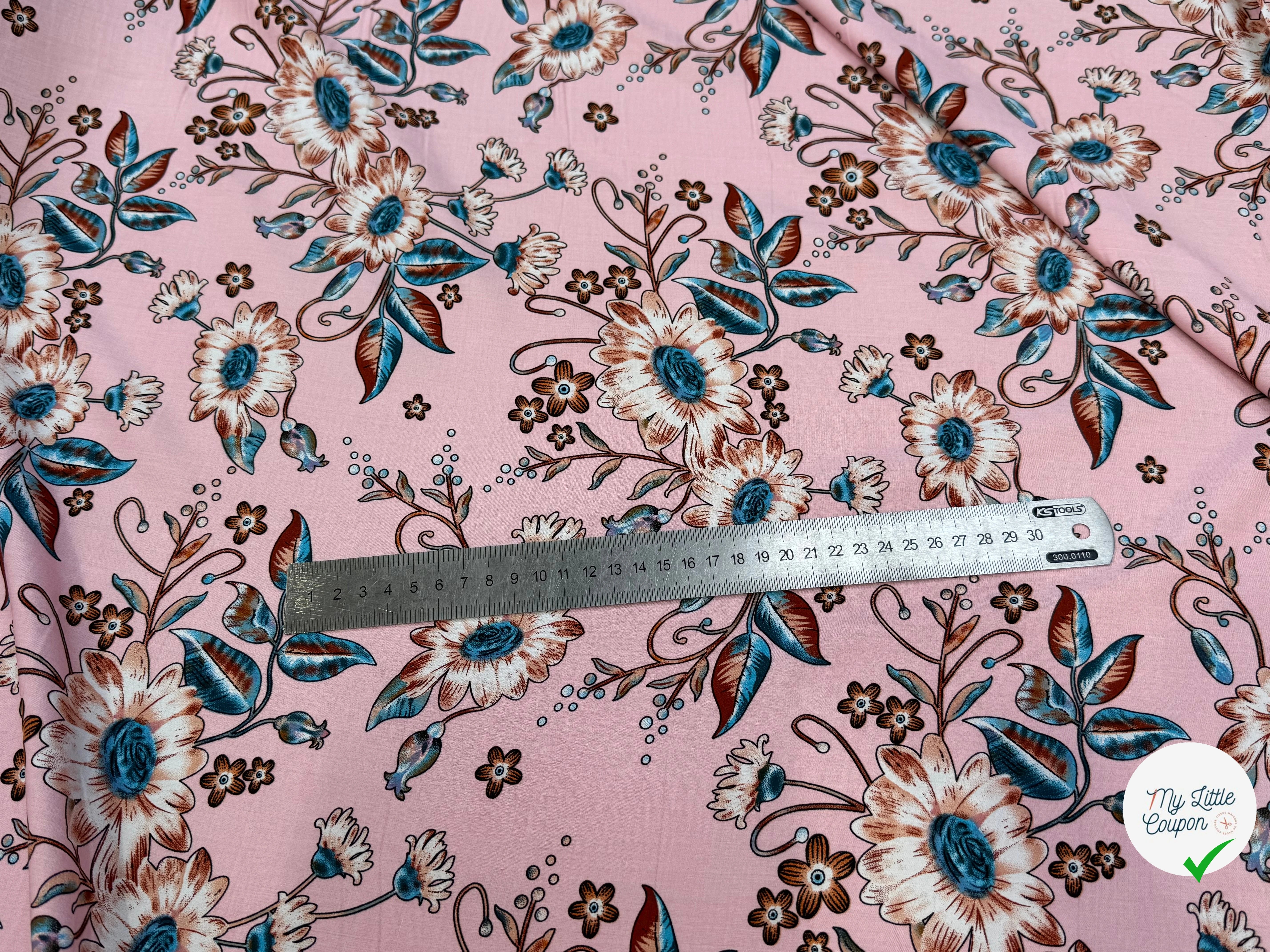 TISSU 100% VISCOSE IMPRIMÉ FOND ROSE - My Little Coupon