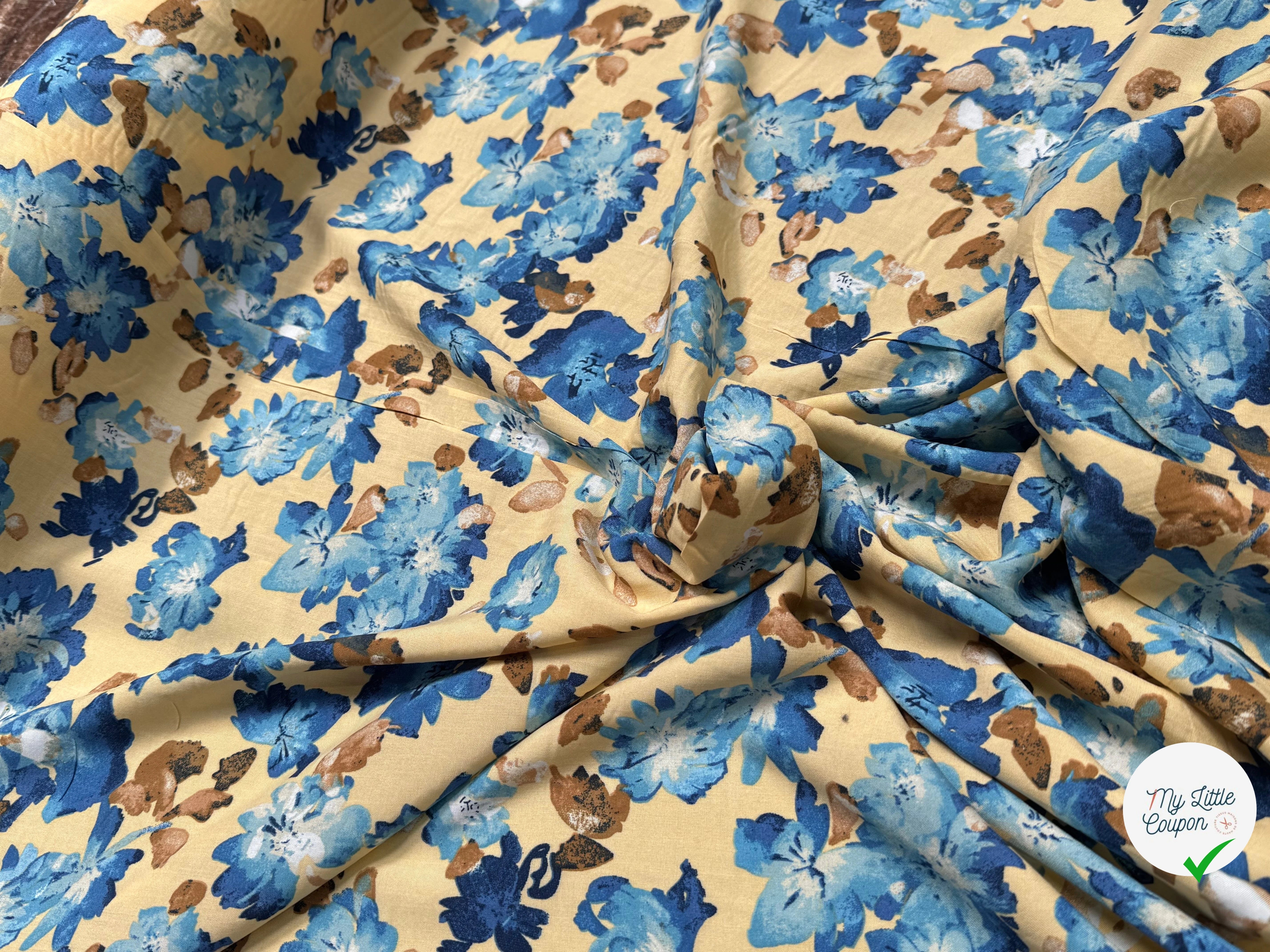 TISSU 100% VISCOSE IMPRIMÉ GROSSES BASES DE FLEURS FOND CAMEL - My Little Coupon