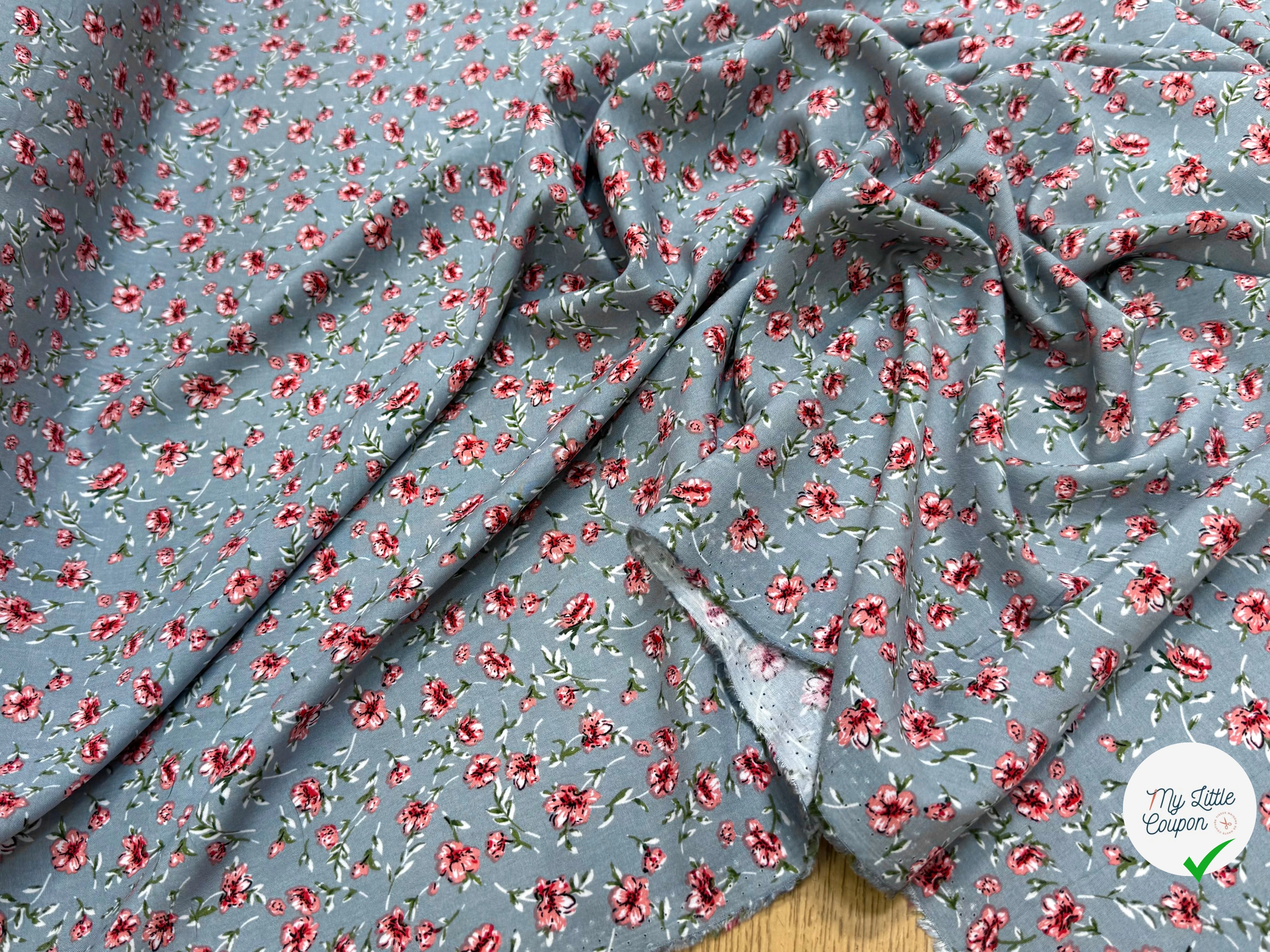 TISSU 100% VISCOSE IMPRIMÉ MINI FLEURS FOND GRIS - My Little Coupon