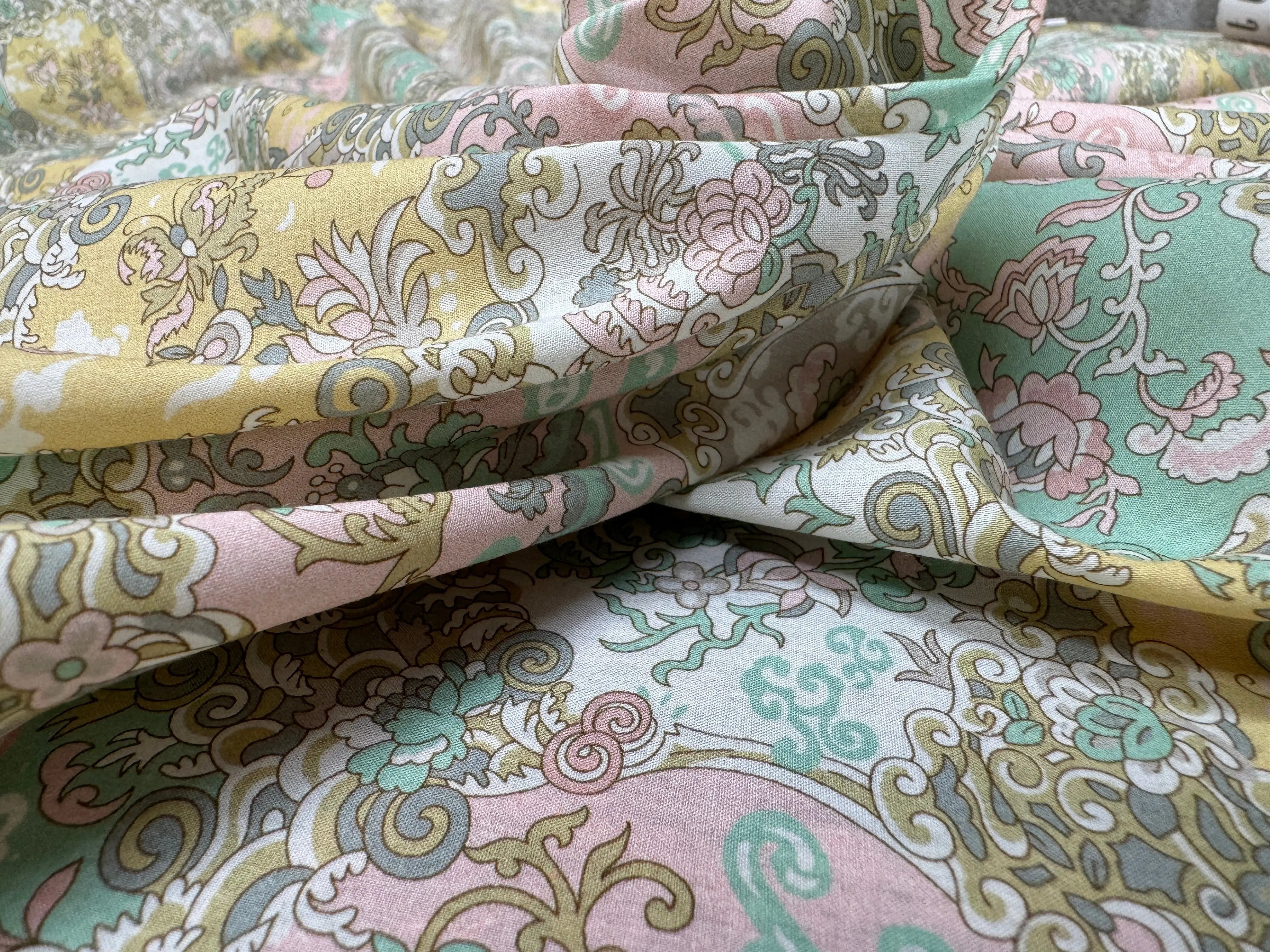 TISSU BATISTE DE COTON PRESTIGIEUSE LONDON - My Little Coupon