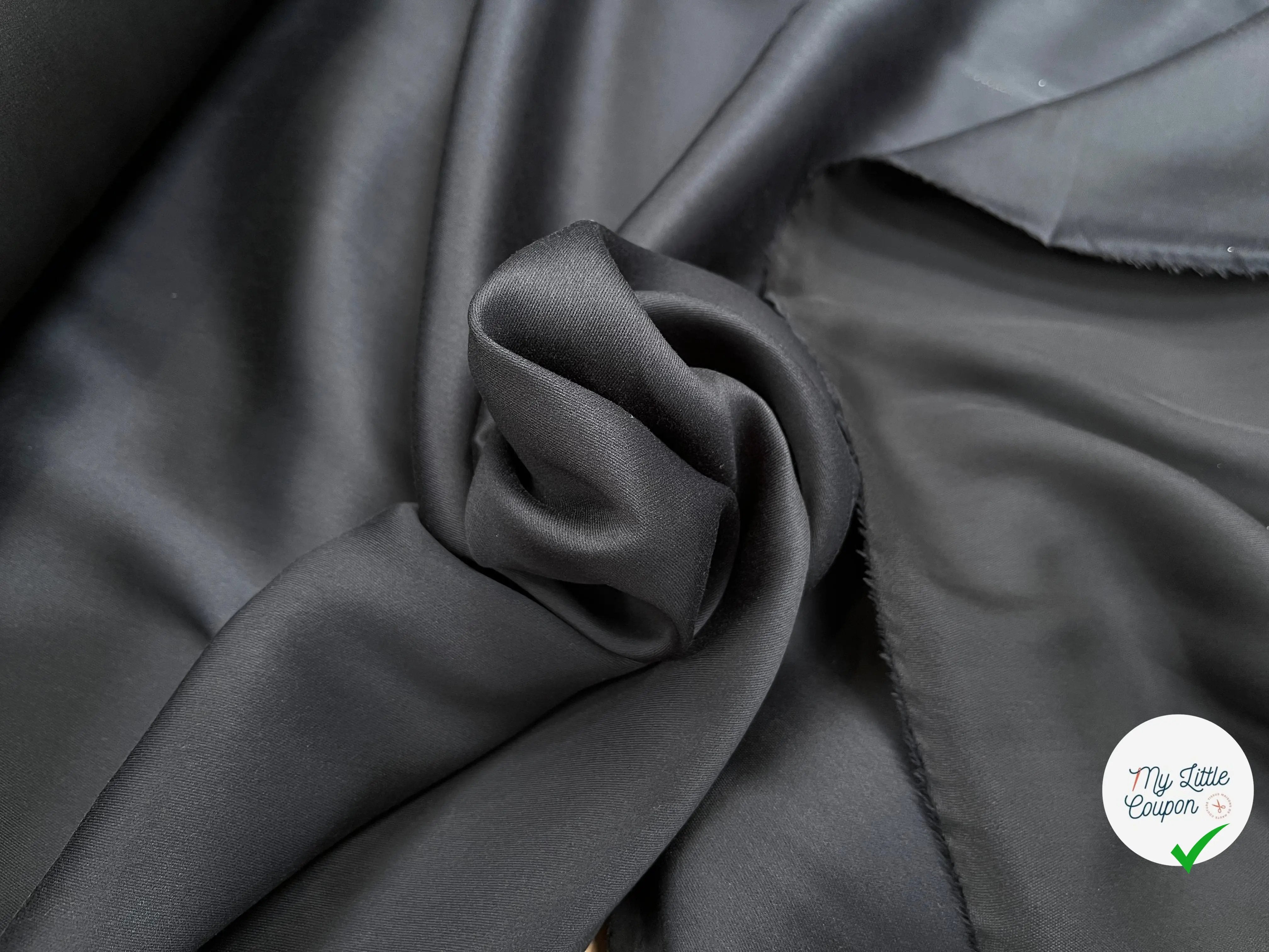 TISSU COTON SATINÉ NOIR 27% SOIE - My Little Coupon