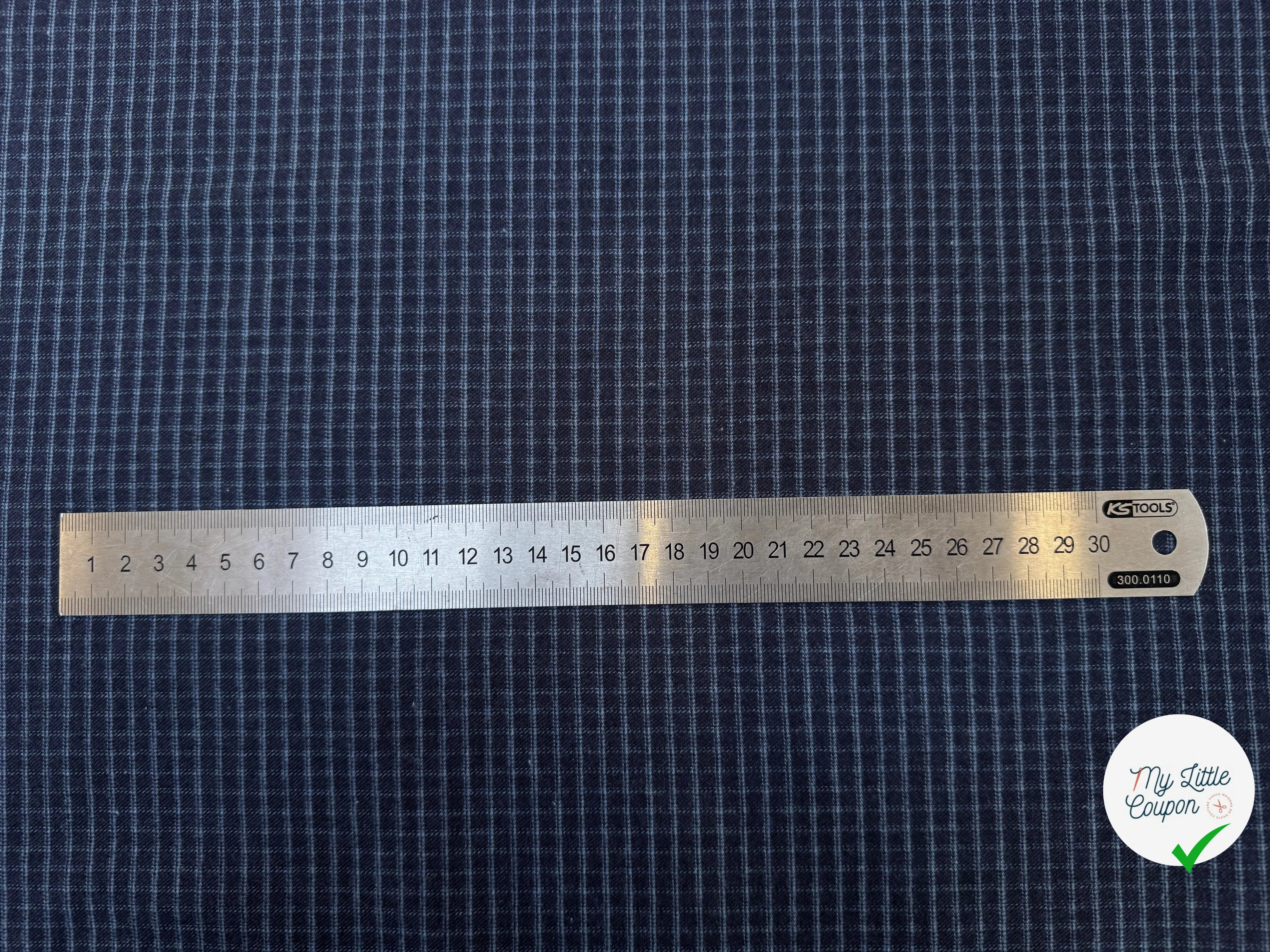 TISSU COTON TRAPPEUR BLEU NAVY MOTIFS PETITS CARREAUX BLEU CLAIR - My Little Coupon