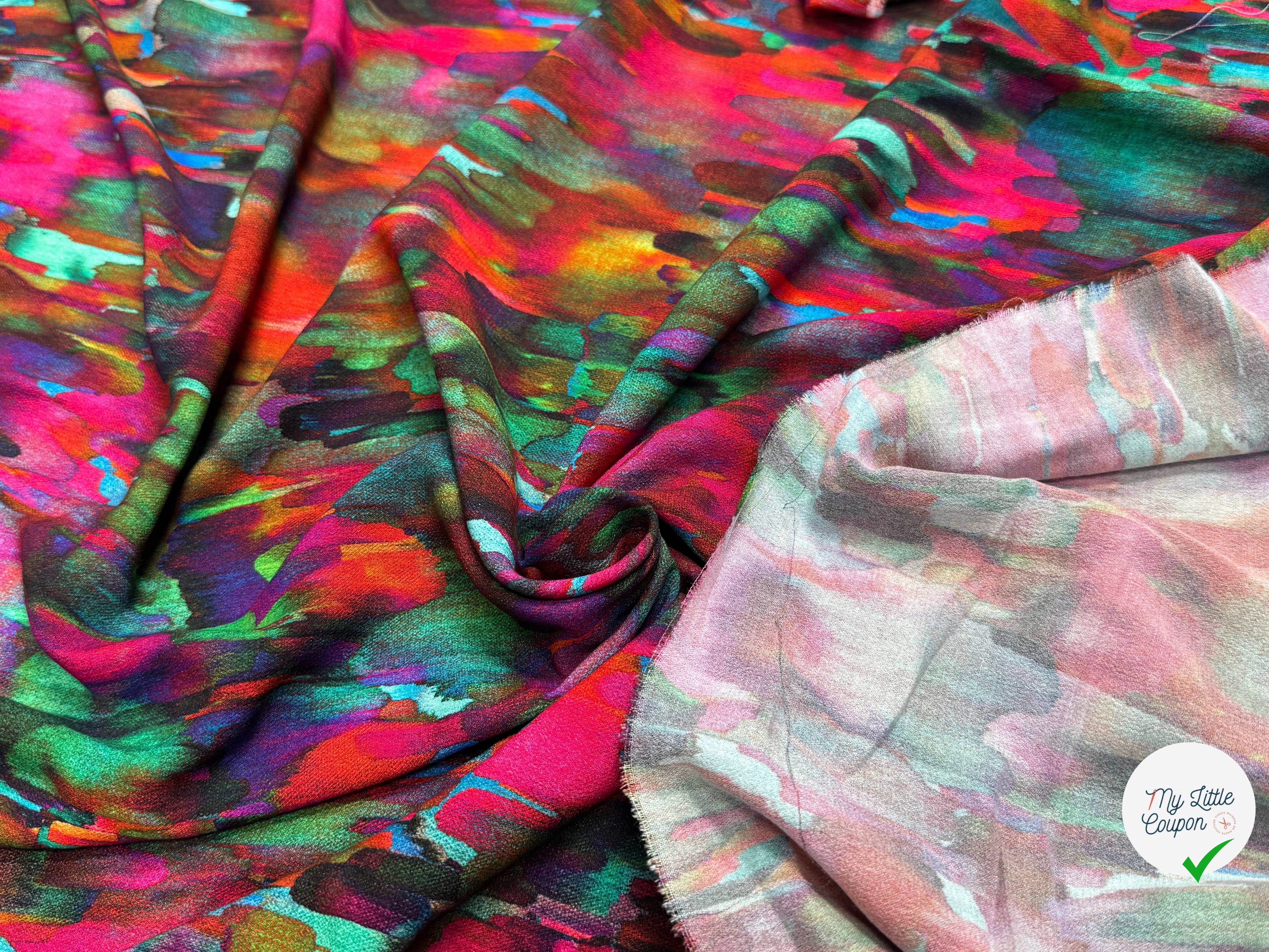 TISSU CRÊPE DE VISCOSE FLUIDE IMPRIMÉ PEINTURE MULTICOLORE CANDY PIGMENT - My Little Coupon