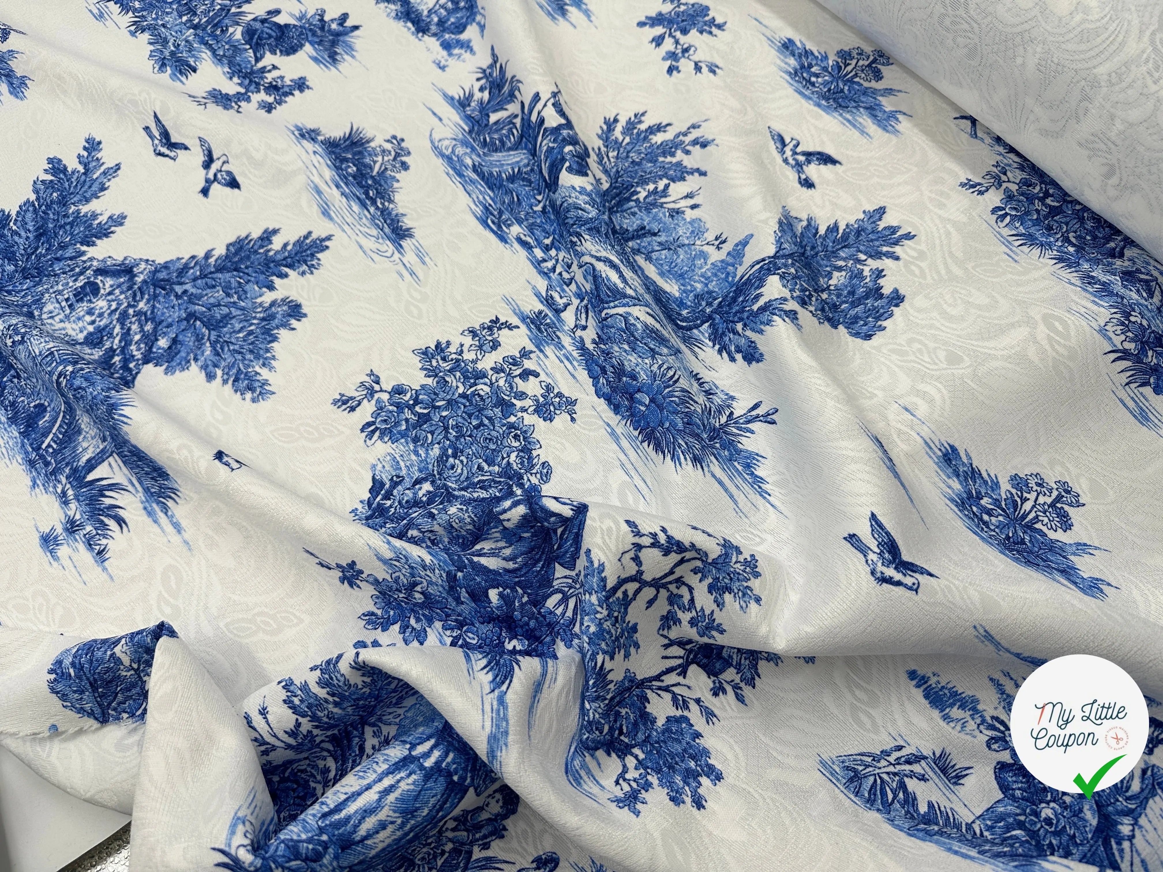 TISSU DAMASSÉ BLANC FLORILÈGE TOILE DE JOUY BLEU MSO