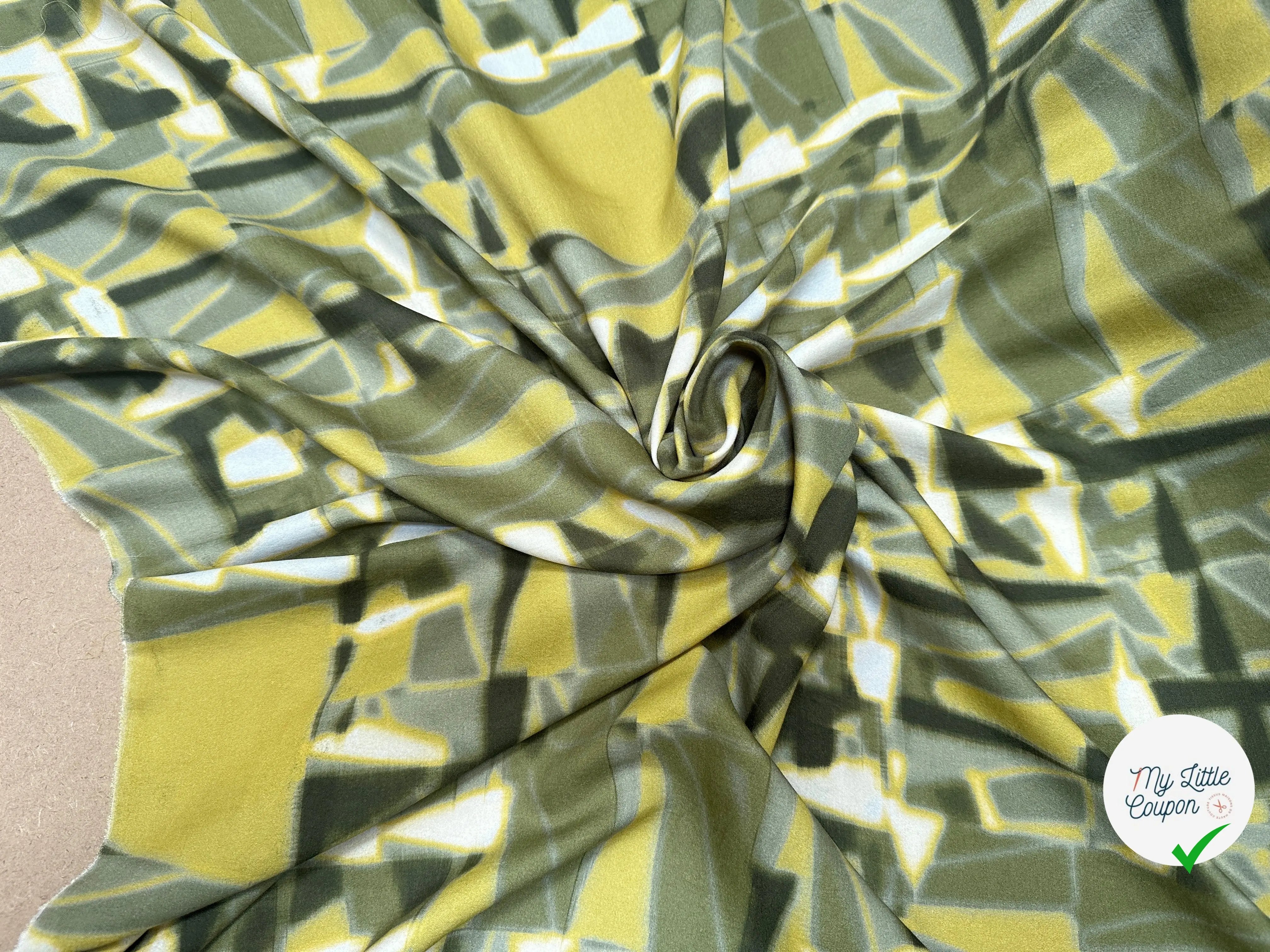 TISSU FLUIDE TOUCHER VISCOSE - My Little Coupon