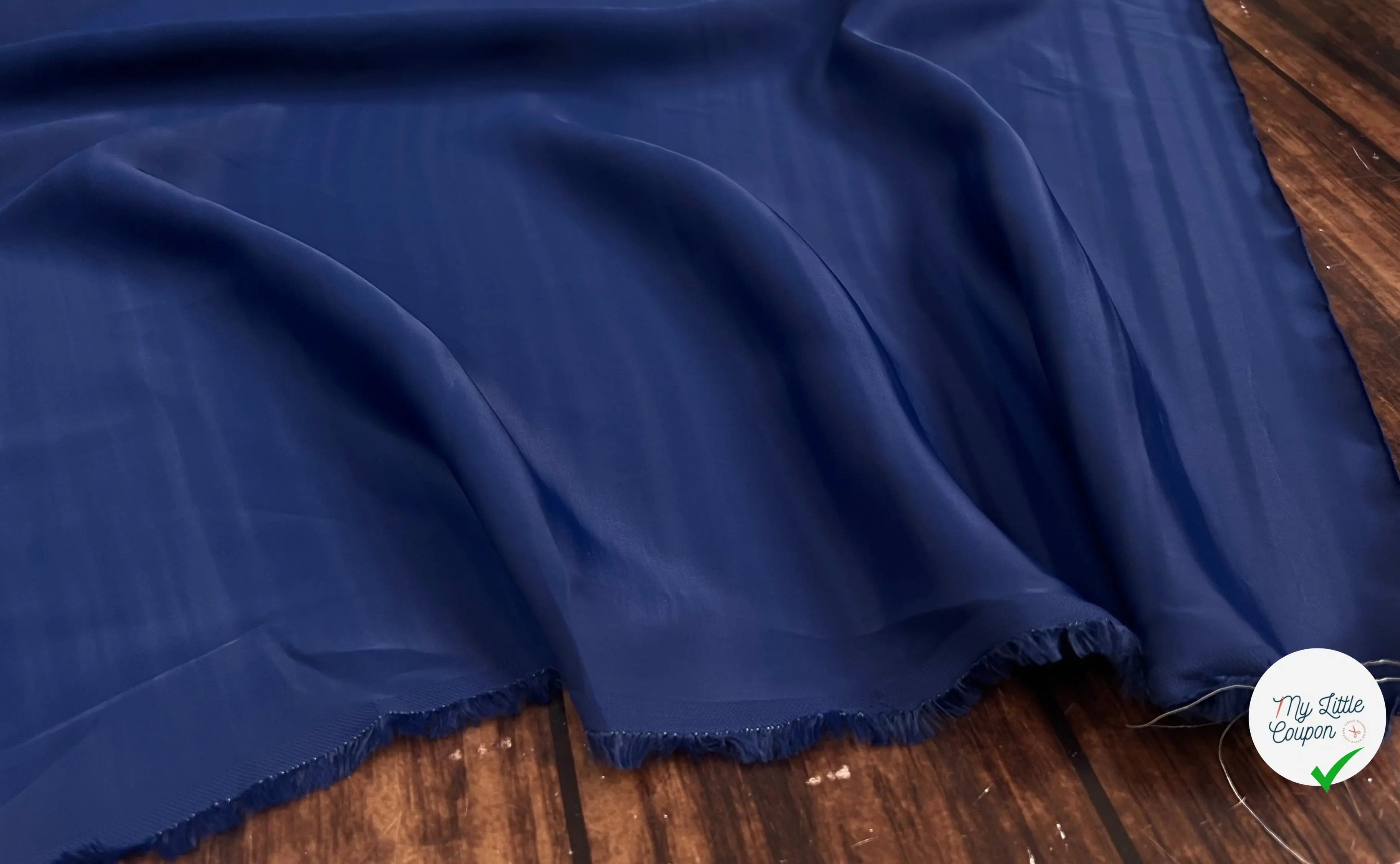 TISSU FLUIDE VISCOSE FROIDE BLEU - My Little Coupon