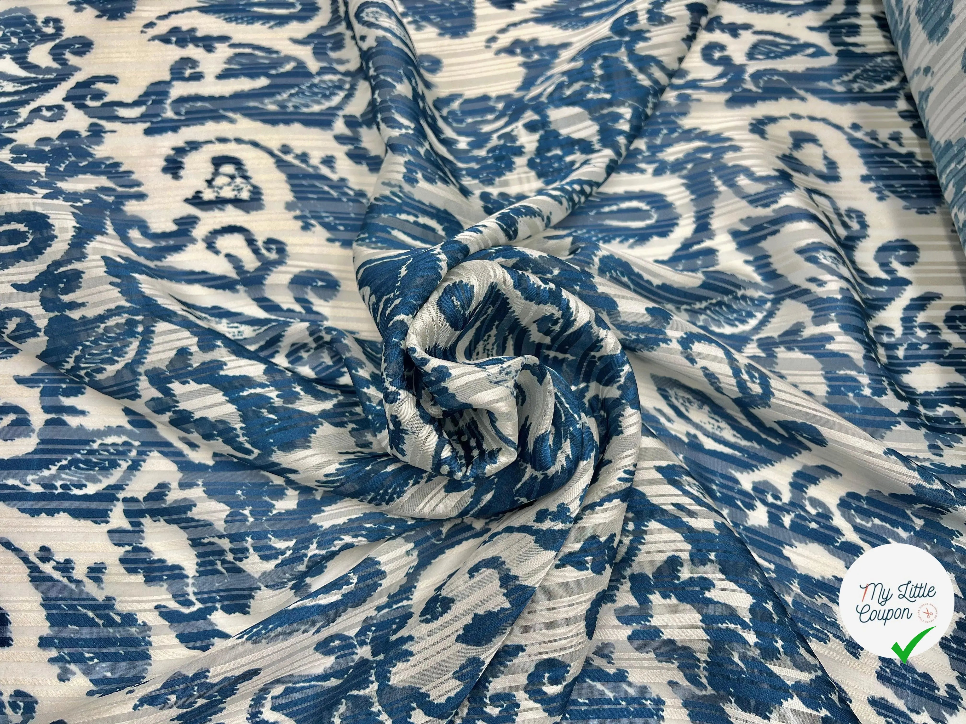 TISSU IMPRIMÉ CACHEMIRE INDIGO BANDES SATINÉES - My Little Coupon - tissu - coudre