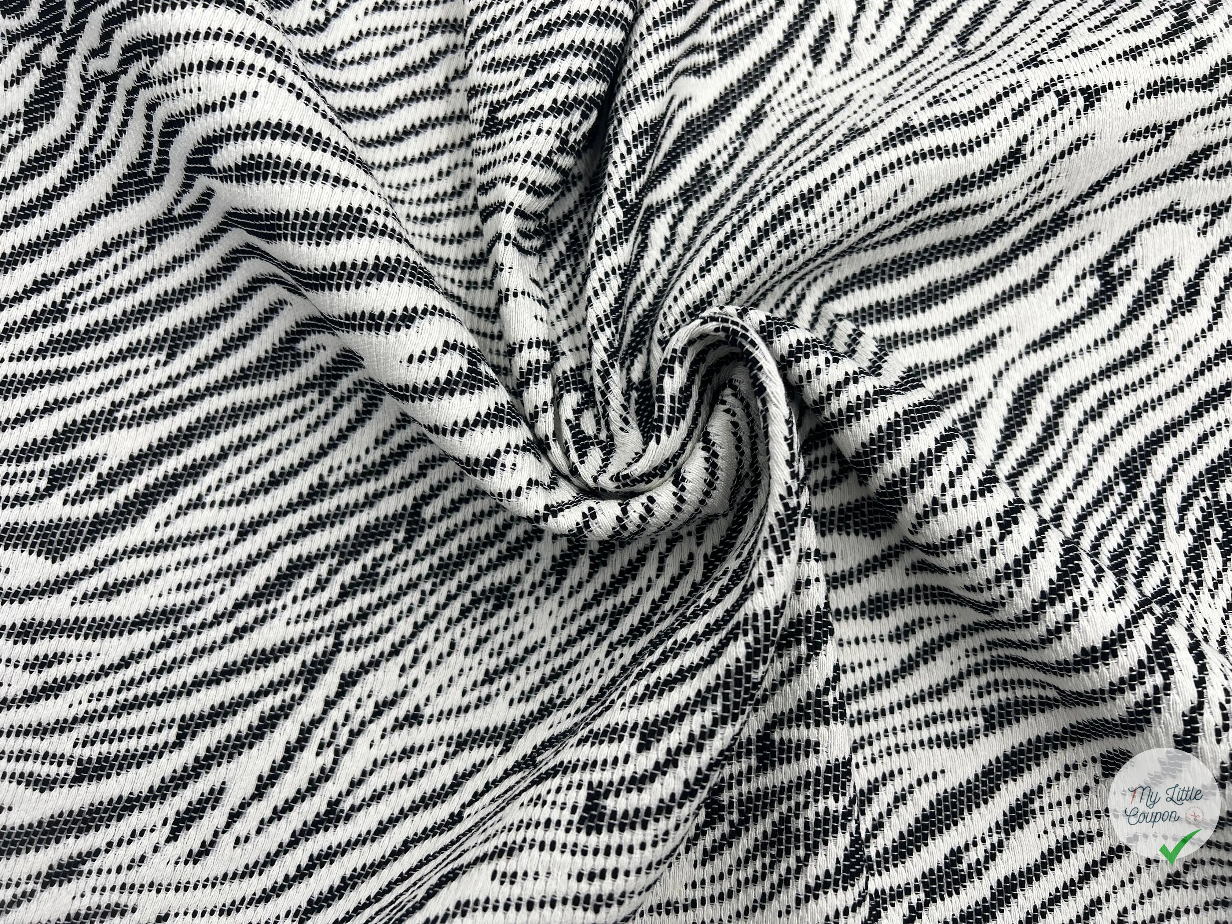 TISSU JACQUARD MOTIF ZÈBRE BLANC ET NOIR - coupon de 3 mètres - My Little Coupon - tissu - coudre